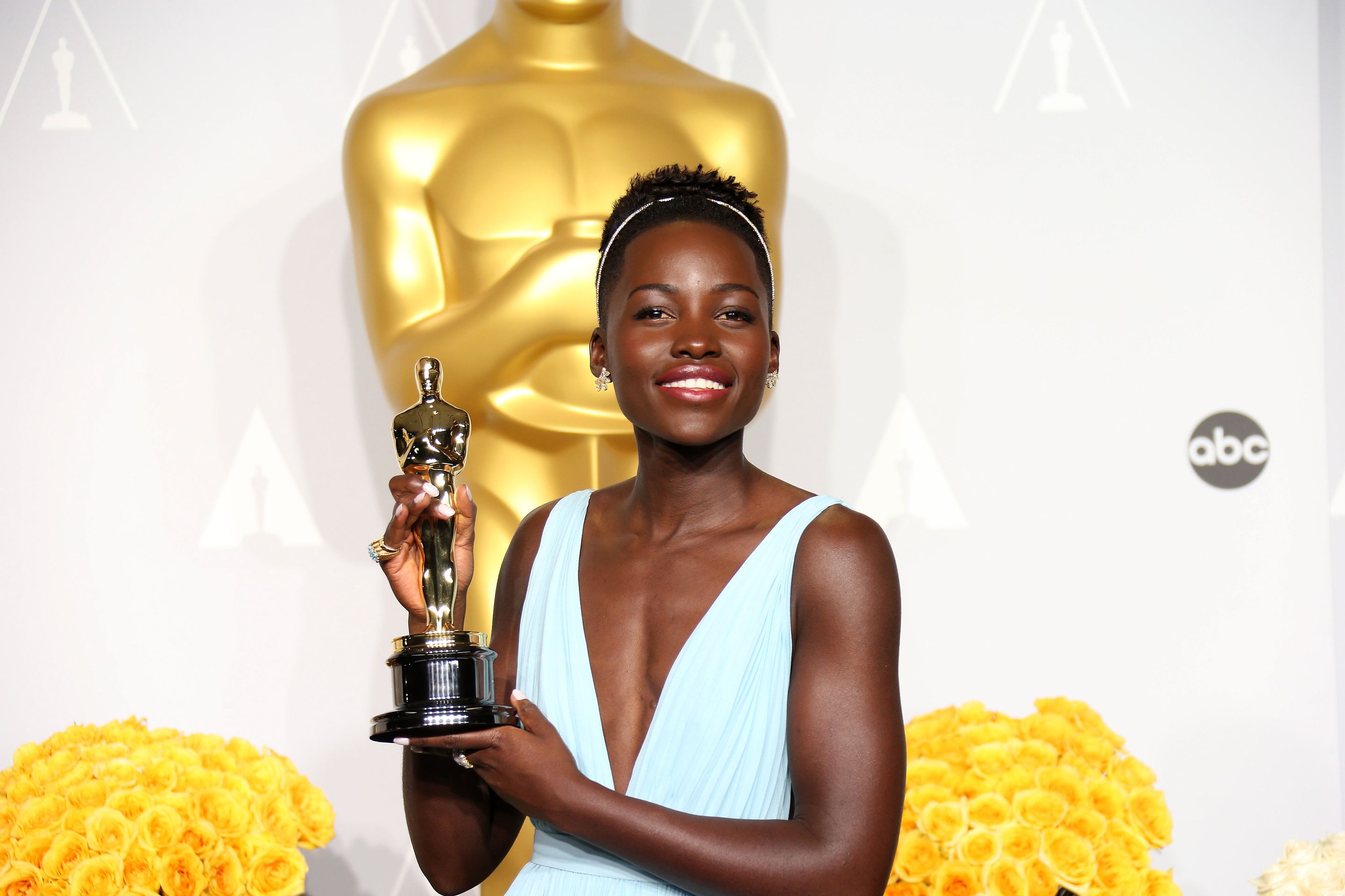 Lupita Nyong'o - 5 - GALERIE: Nejkrásnější ženou světa je herečka Lupita Nyong'o (5/9)