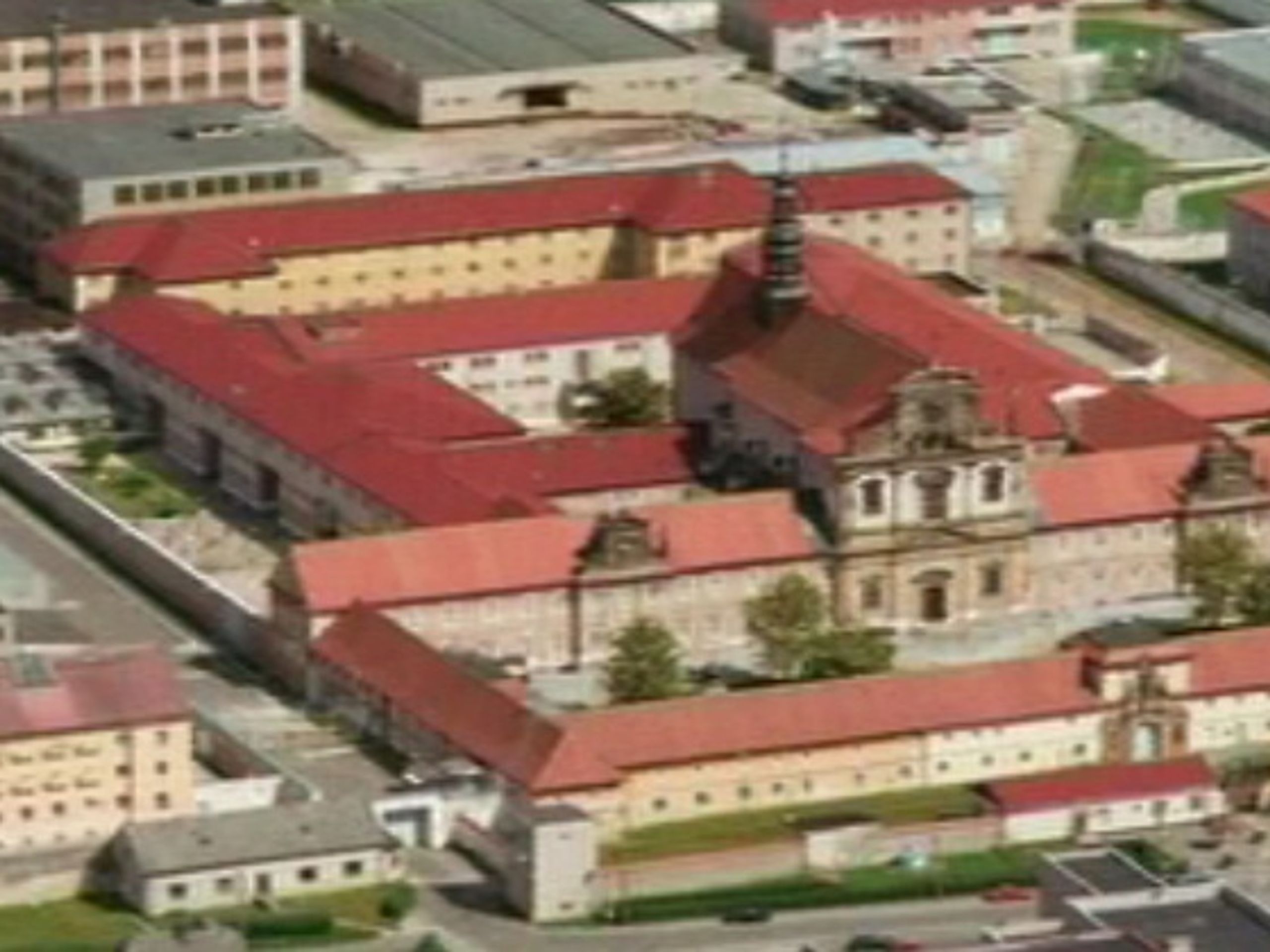 Valdická věznice - Vězni obchodovali ve věznici s drogami (1/3)