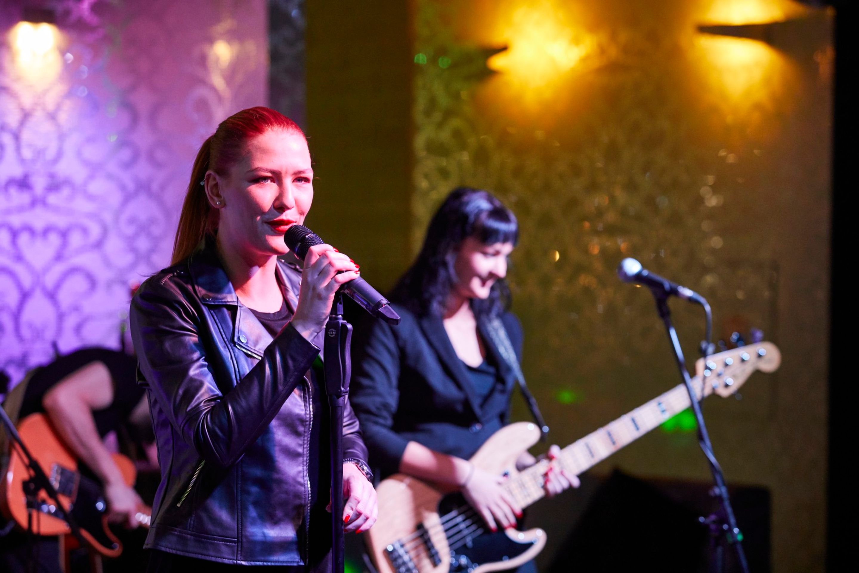 Debbi, 13. 12. 2019 - Debbi (1/5)