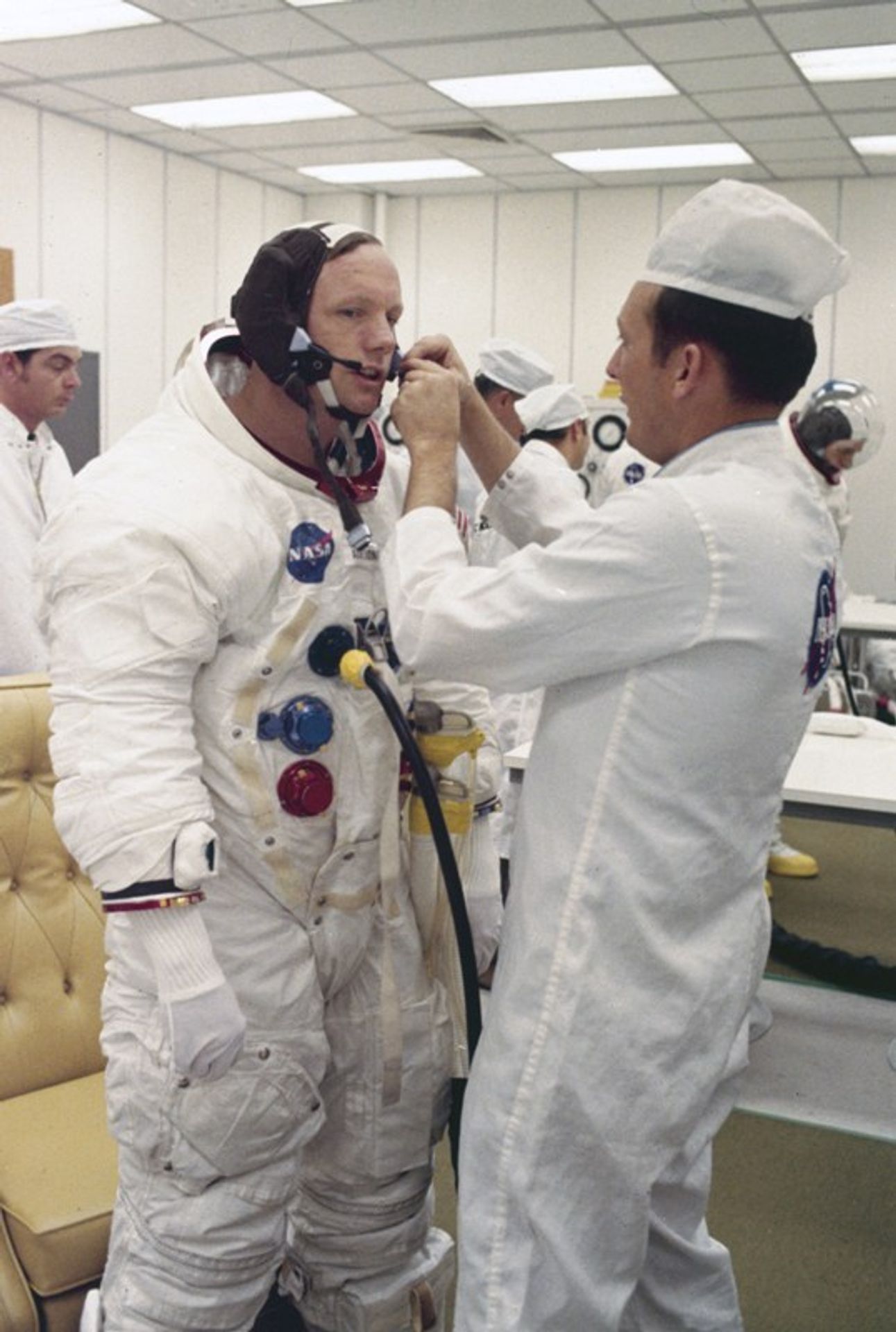 Neil Armstrong na měsíci - 3 - NASA chystá výprodej. Je libo záznam EKG prvního muže na měsíci? (14/16)