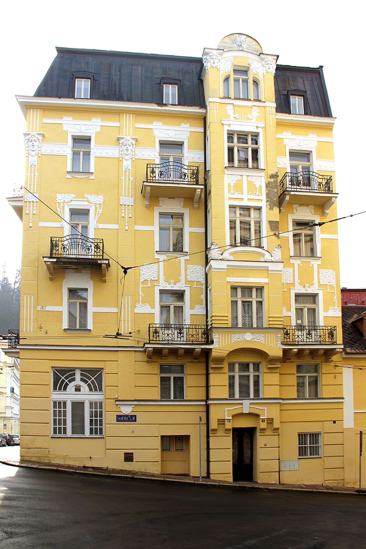 Nabízené nemovitosti ÚZSVM - Lázeňský Dům Mercur - 10 - GALERIE: Nabízené nemovitosti ÚZSVM (14/37)