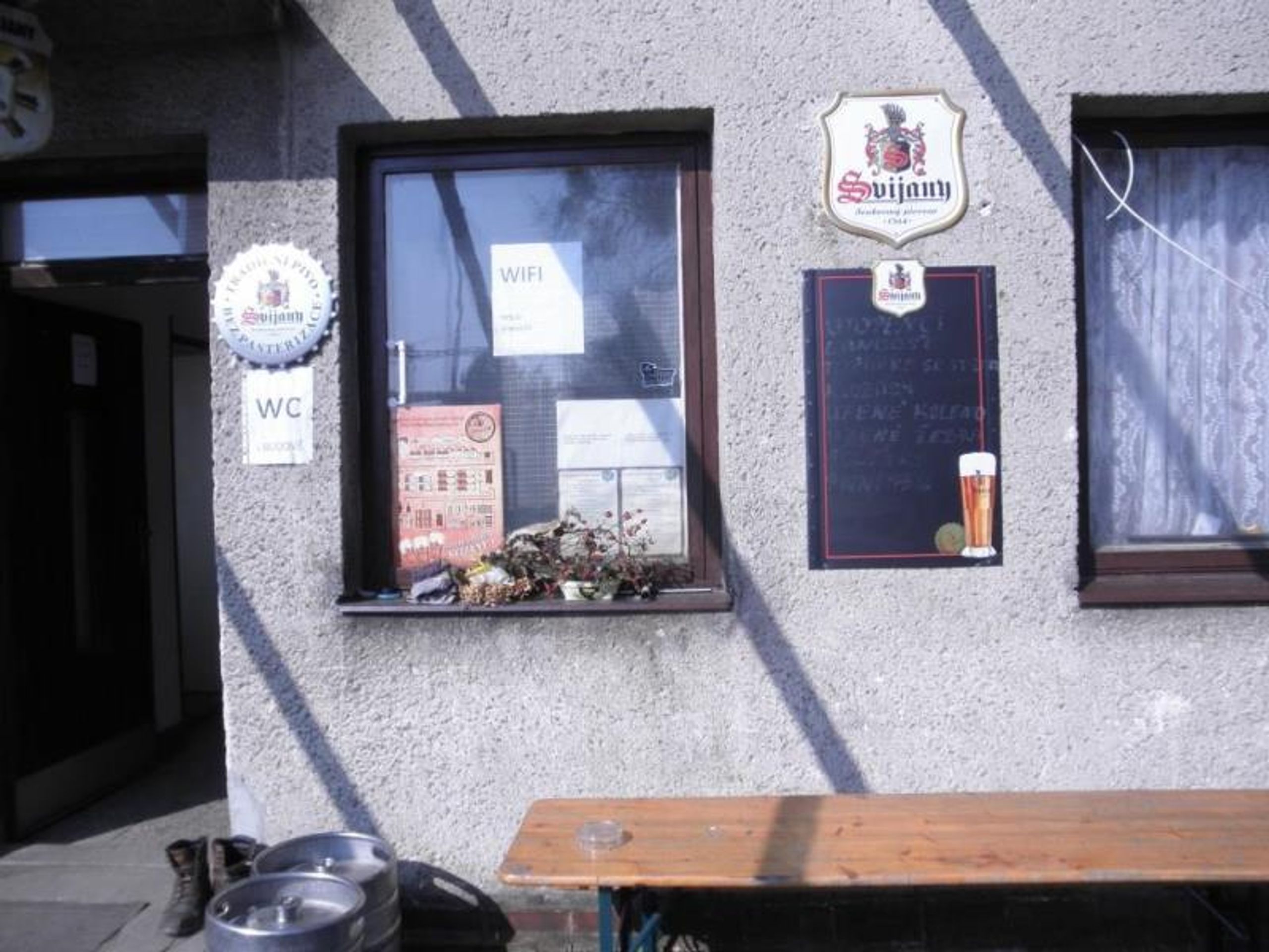 Uzavřené provozovny - Klub U Štreky - 1 - GALERIE: Uzavřené provozovny 2 (17/17)