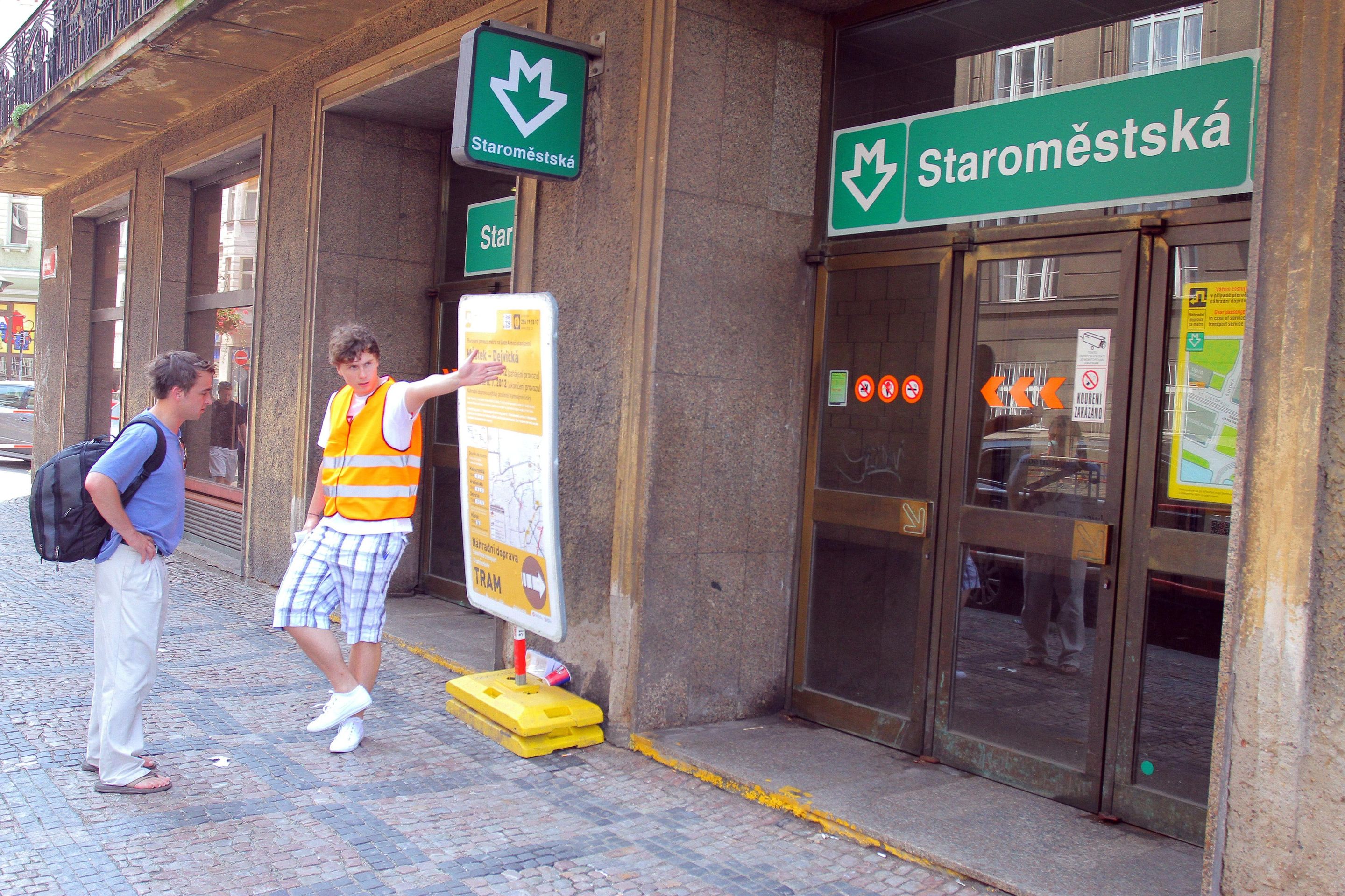 Uzavřená trasa A pražského metra - 7 - Uzavřené metro na lince A (4/10)