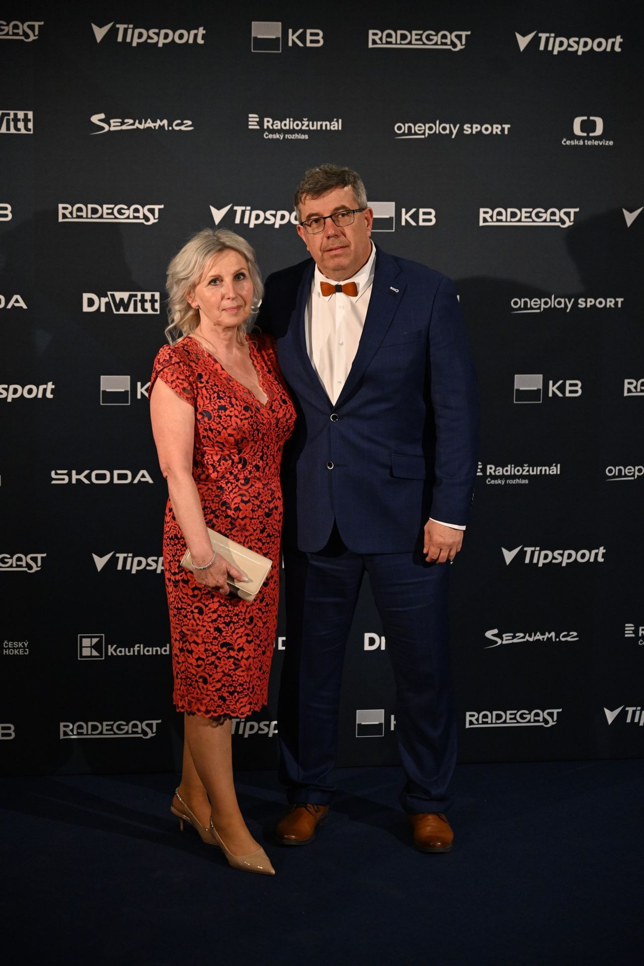 Trenér brněnské Komety Kamil Pokorný s manželkou - Hokejista sezóny v Tipsport extralize 2025 (3/11)