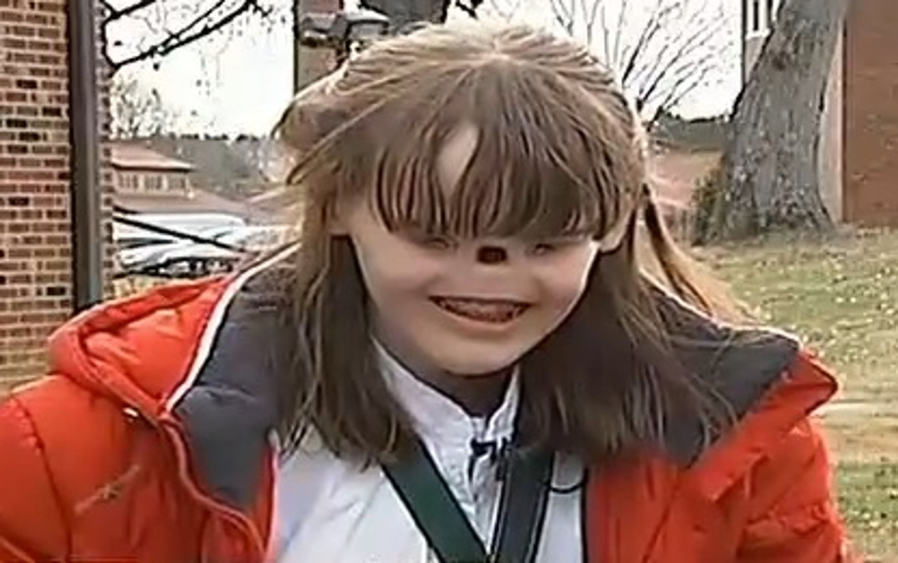 Cassidy Hooper - bez očí a nosu - 6 - Cassidy Hooper - bez očí a nosu (9/10)