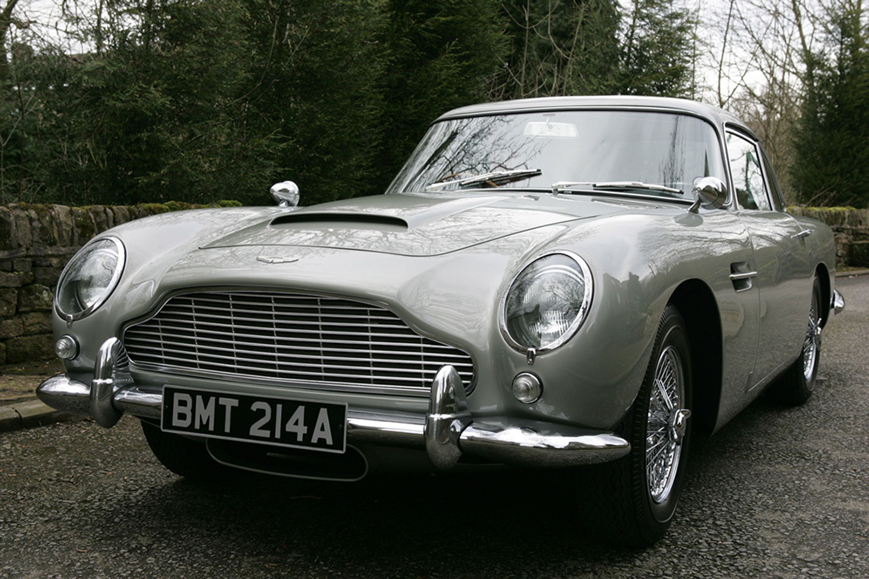 Bondův Aston Martin DB5 - 14 - Fotogalerie: Bondův Aston Martin DB5 (2/8)