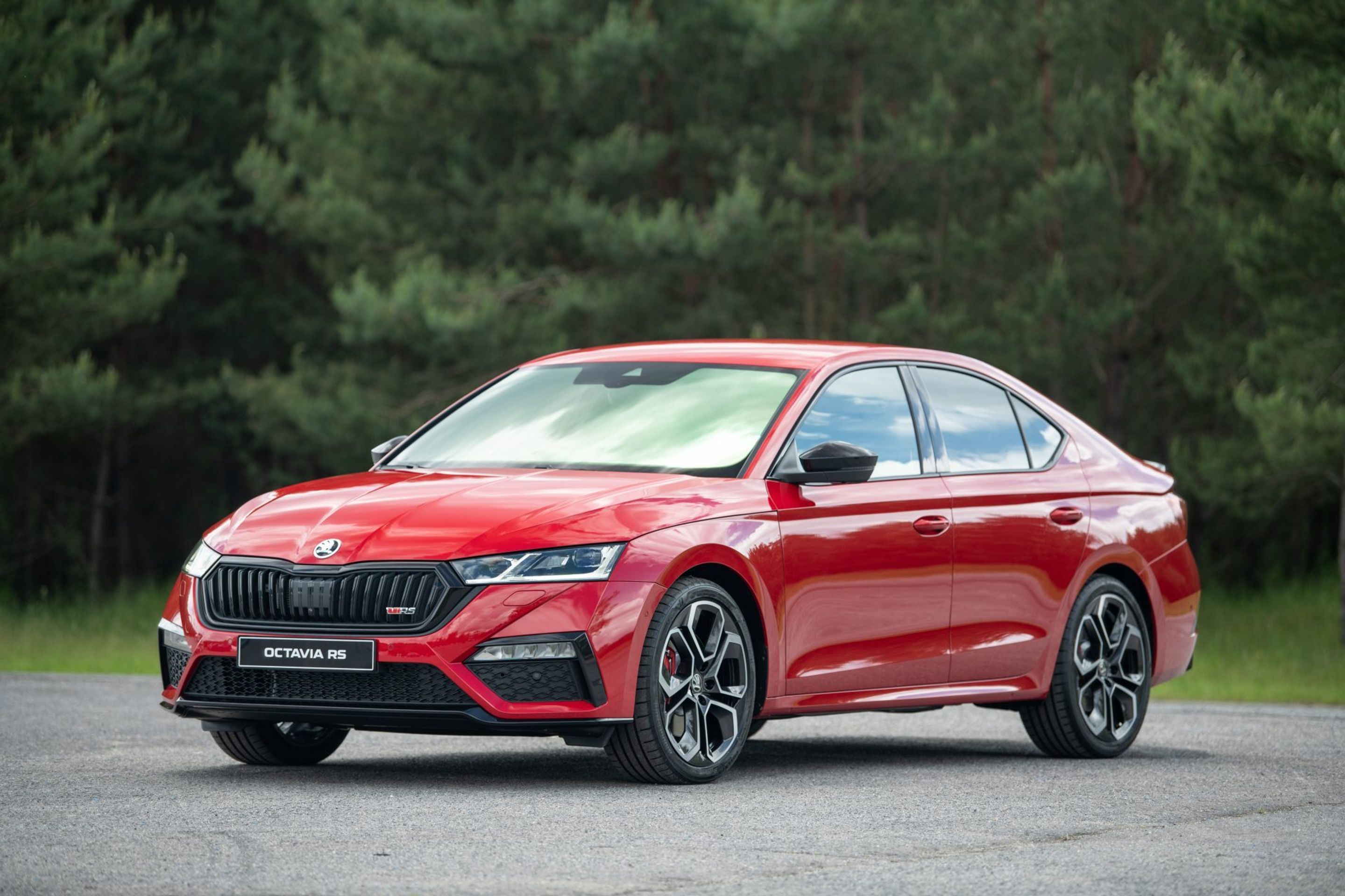 Škoda Octavia RS - 33 - Fotogalerie: Tohle je populární RS, vrcholná sportovní verze nové Octavie (1/24)