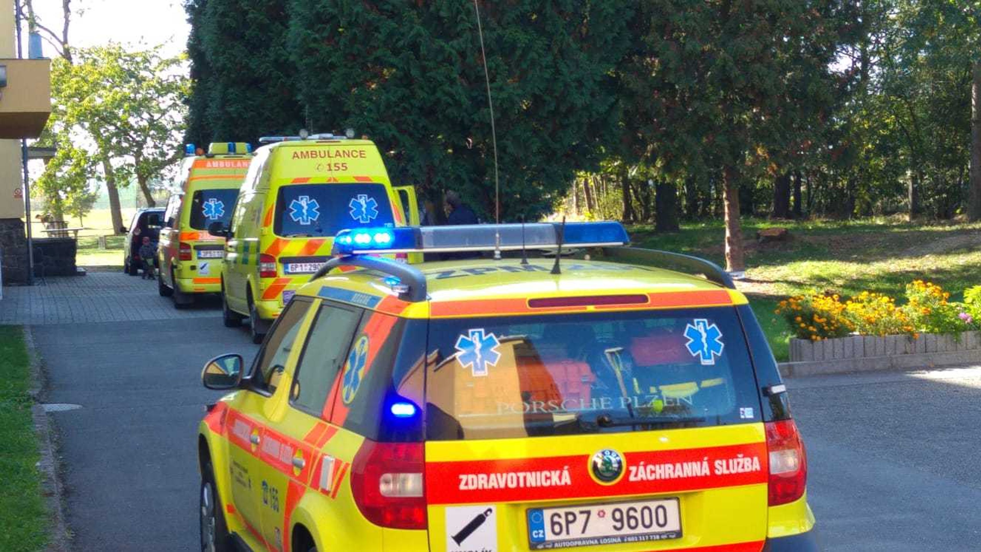 Hromadná intoxikace dětí ve škole u Plzně - 4 - GALERIE: Hromadná intoxikace dětí ve škole u Plzně (4/7)