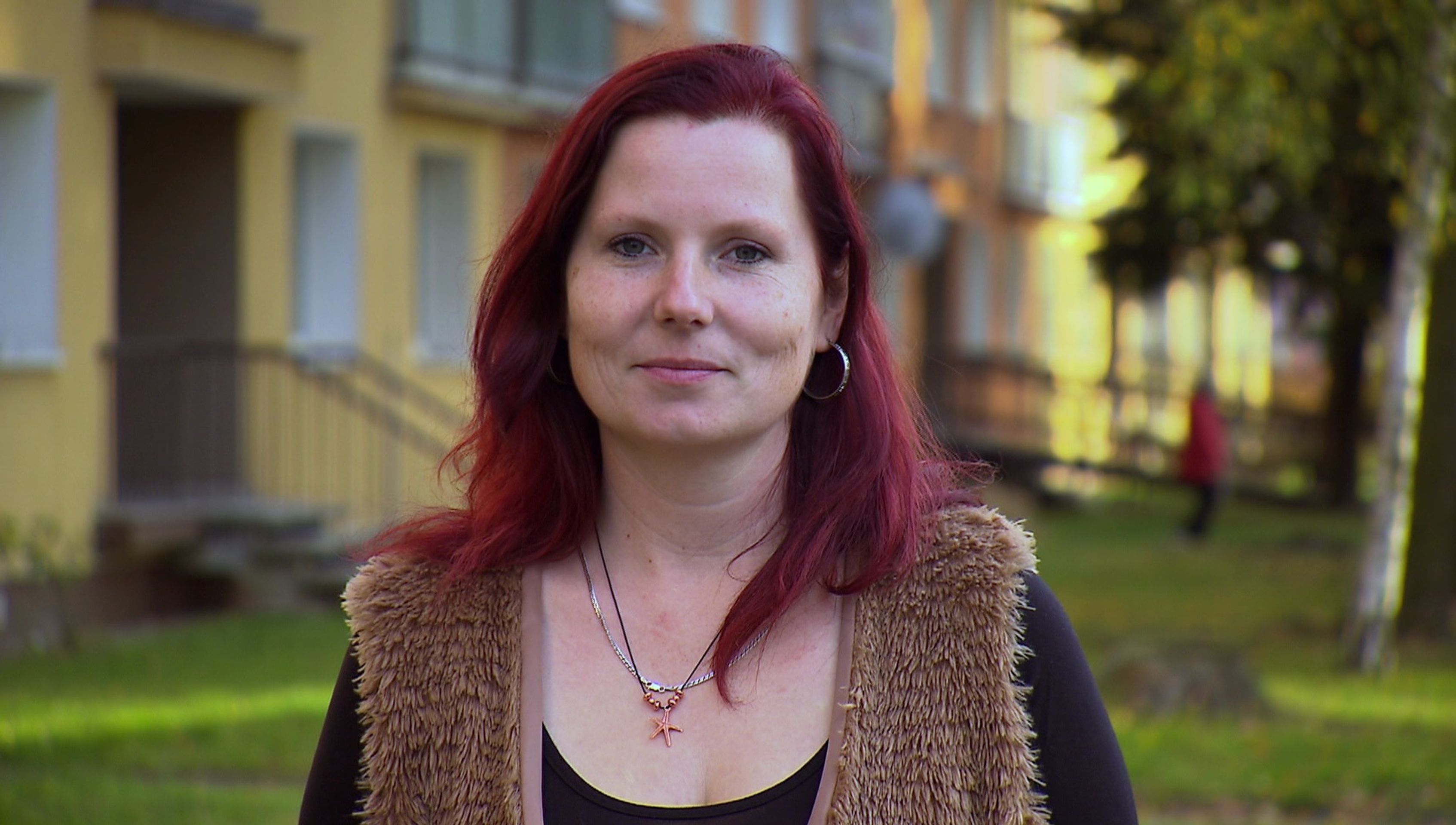 Výměna manželek: Bačkory lepí izolepou k noze! - 2 - GALERIE: Výměna manželek: Bačkory lepí izolepou k noze! (2/17)