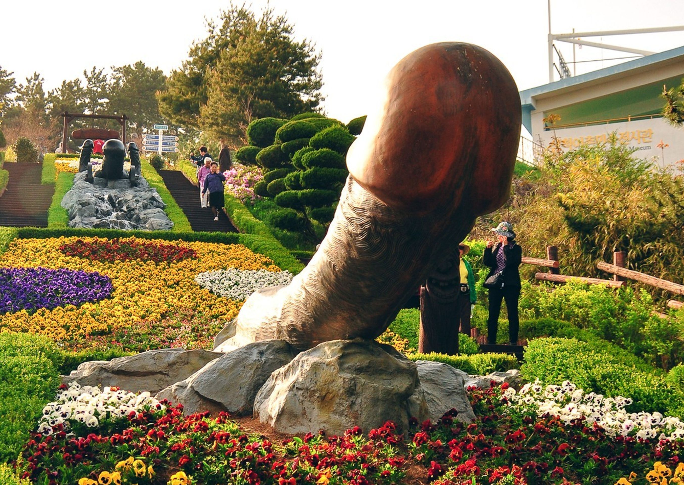 Park plný penisů v Jižní Koreji - 2 - GALERIE: Park plný penisů v Jižní Koreji (2/7)