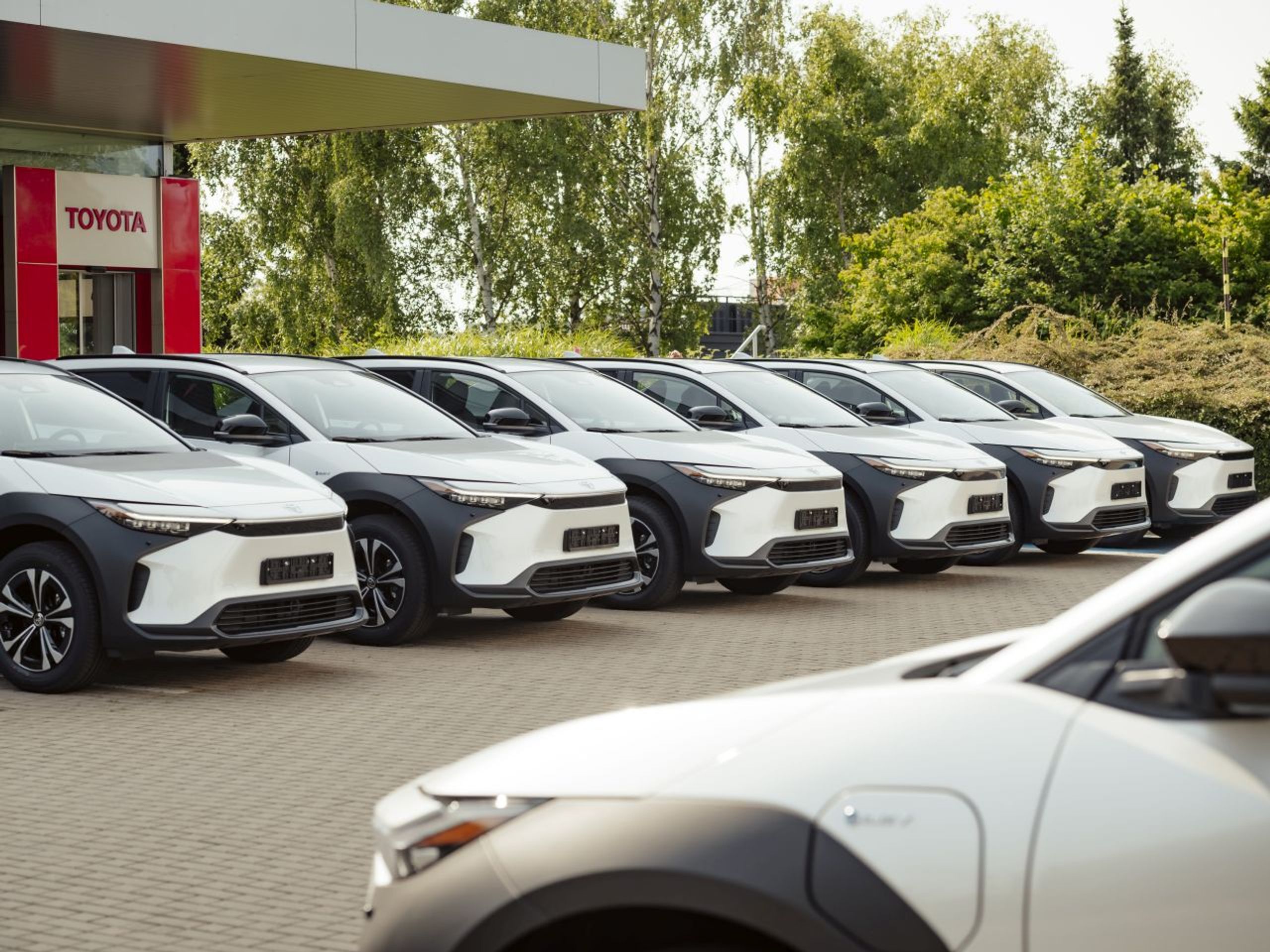 Elektrické Toyoty bZ4X pro české státní úřady - Elektrické Toyoty bZ4X pro české státní úřady (6/8)