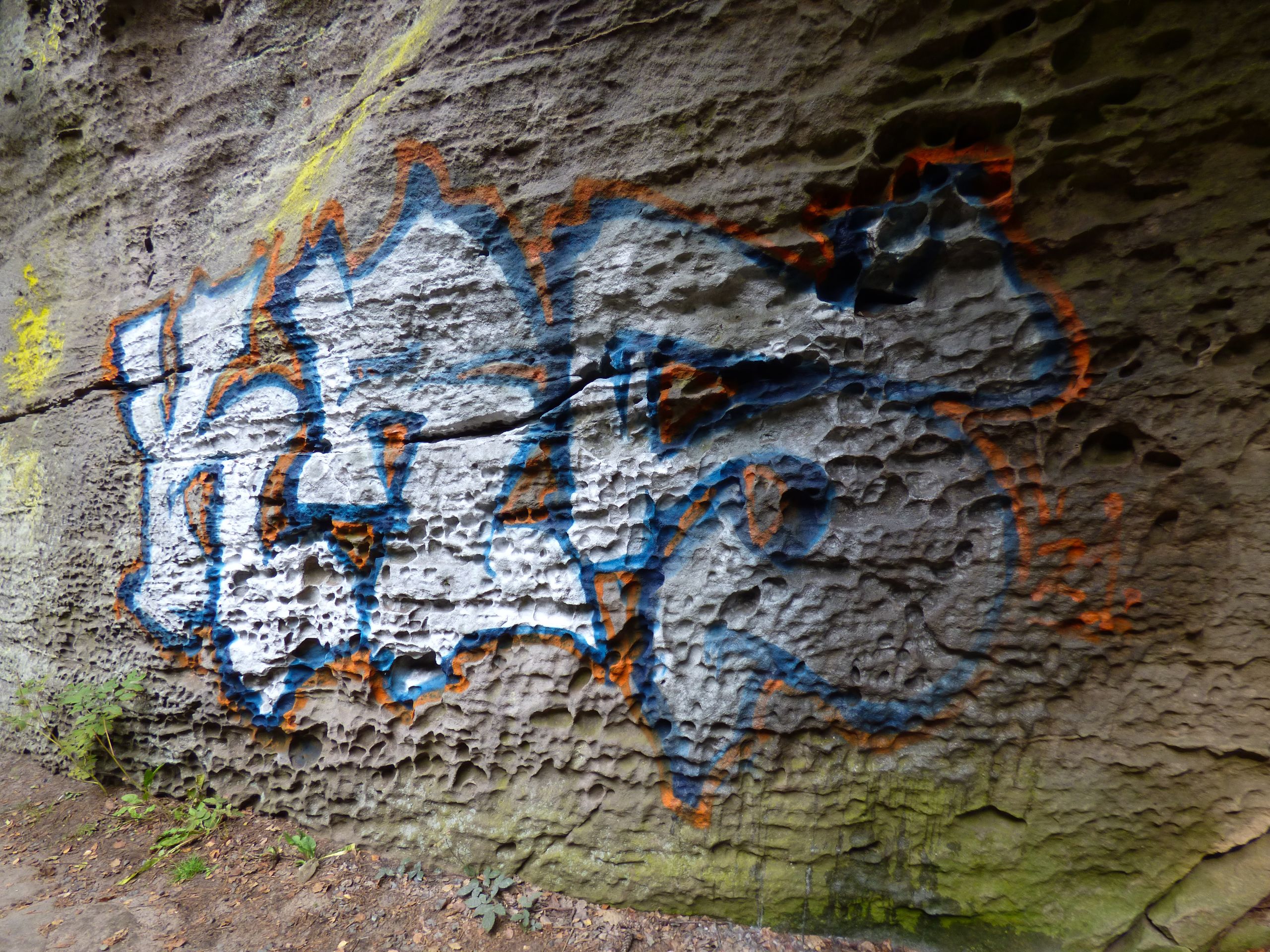 Odstranění graffiti v Edmundově soutěsce  (16) - Čištění graffiti v Edmundově soutěsce (9/16)