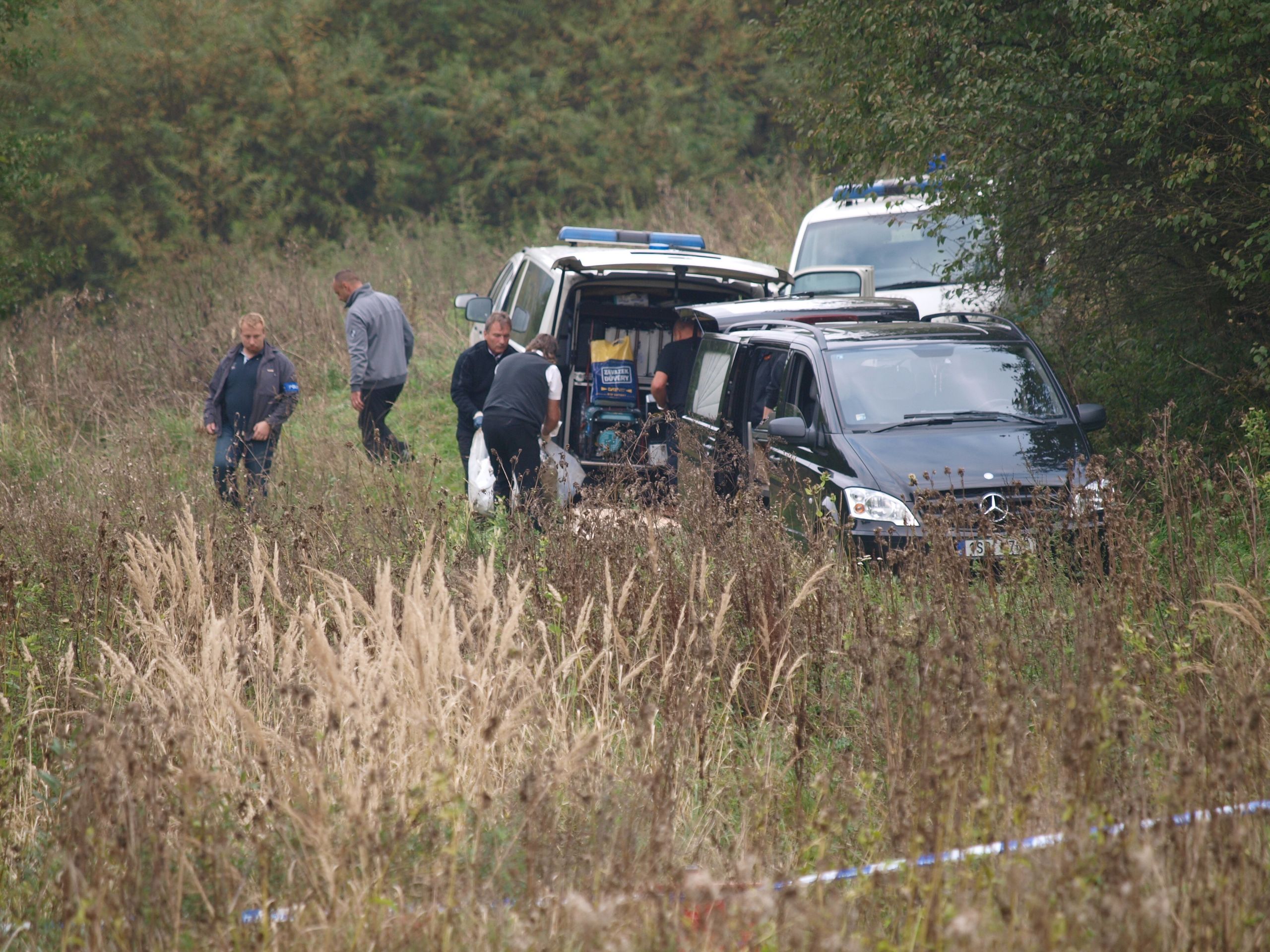 Na Rakovnicku byly nalazeny lidské ostatky - 5 - GALERIE: Na Rakovnicku nalezli policisté lidské ostatky. (2/6)