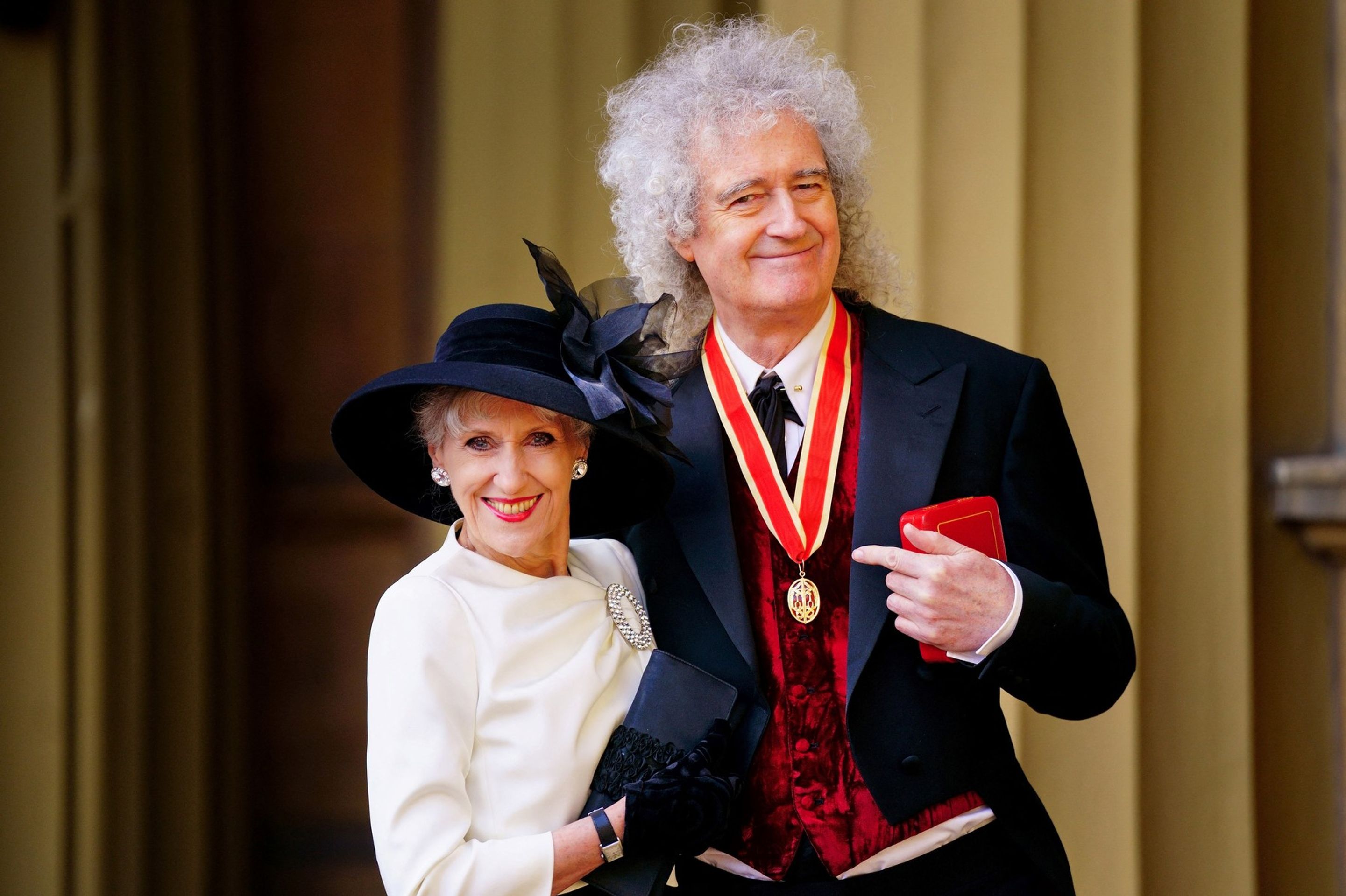 Brian May se svou manželkou, 2023 - Brian May (5/5)