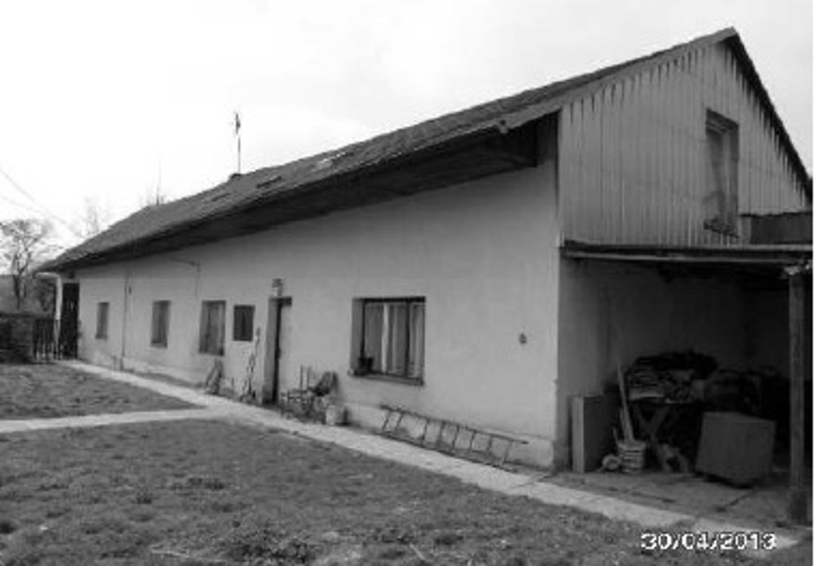 Exekuční dražby - 2. 10. 2013 - 13 - GALERIE: Exekuční dražby - termín 2. 10. 2013 (12/24)