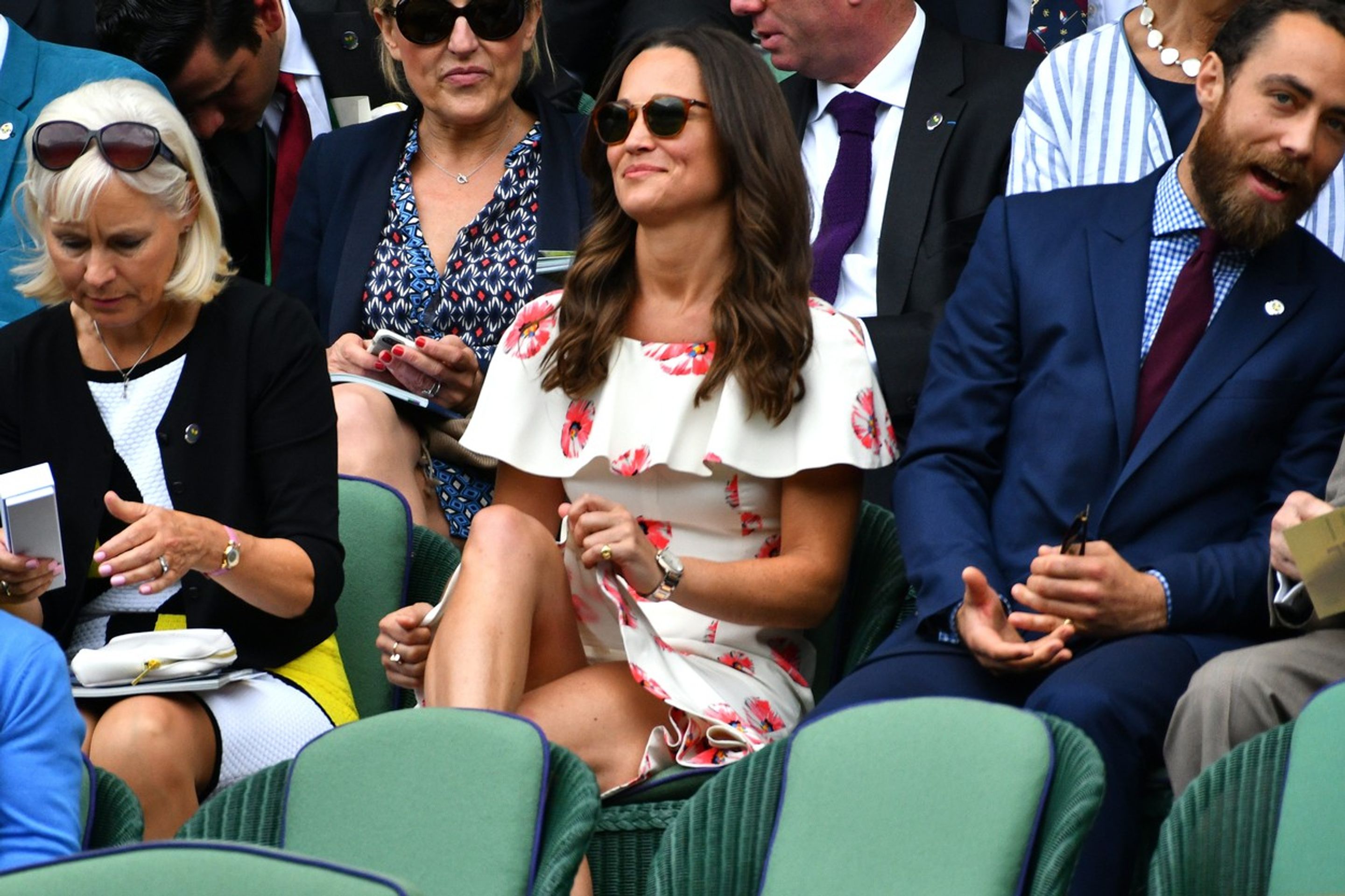 Pippa Middleton - GALERIE: Pippa Middleton a James Matthews (8/8)