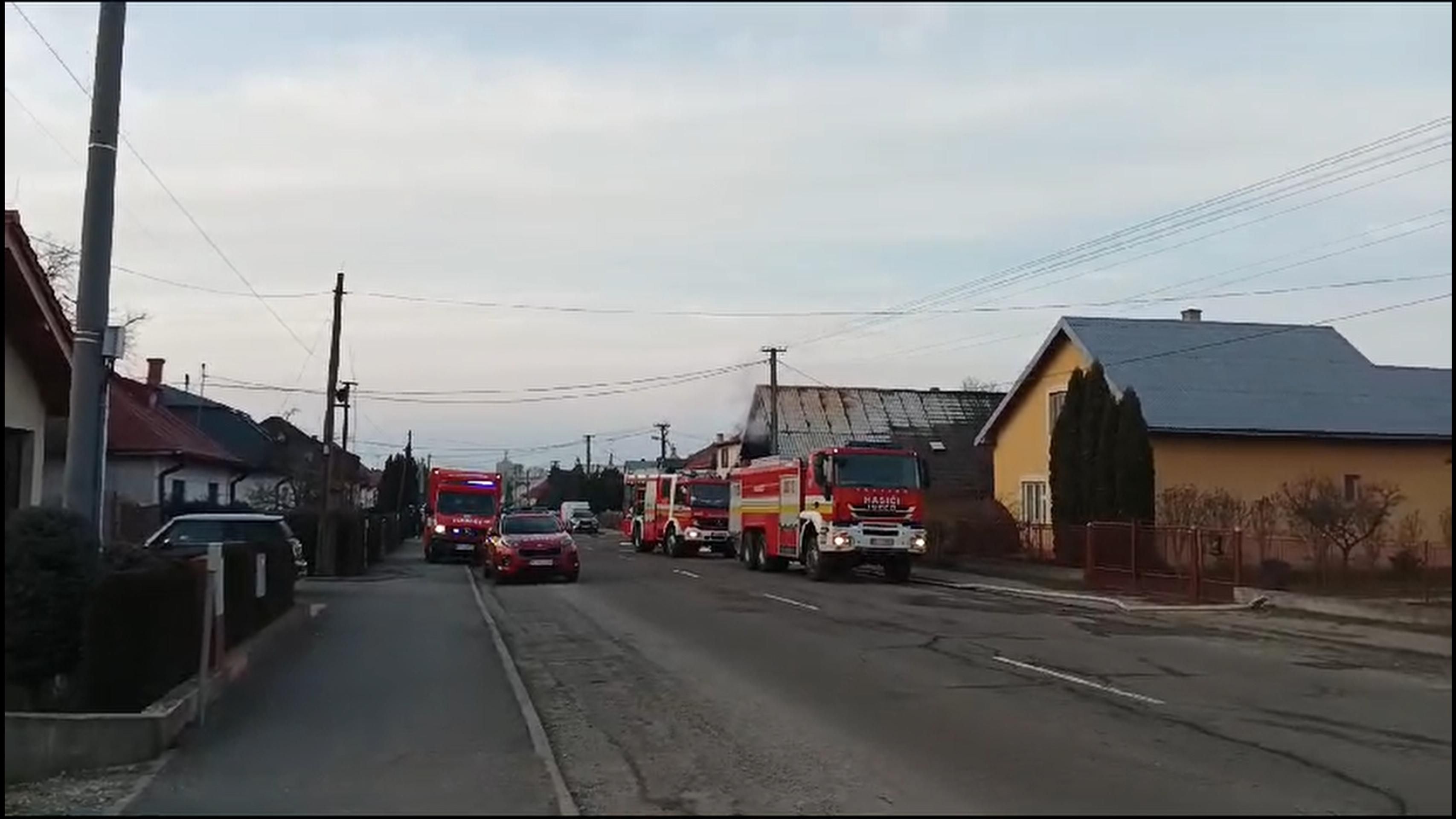 Požár penzionu v Sobrancích (2) - Požár penzionu v Sobrancích (2/3)