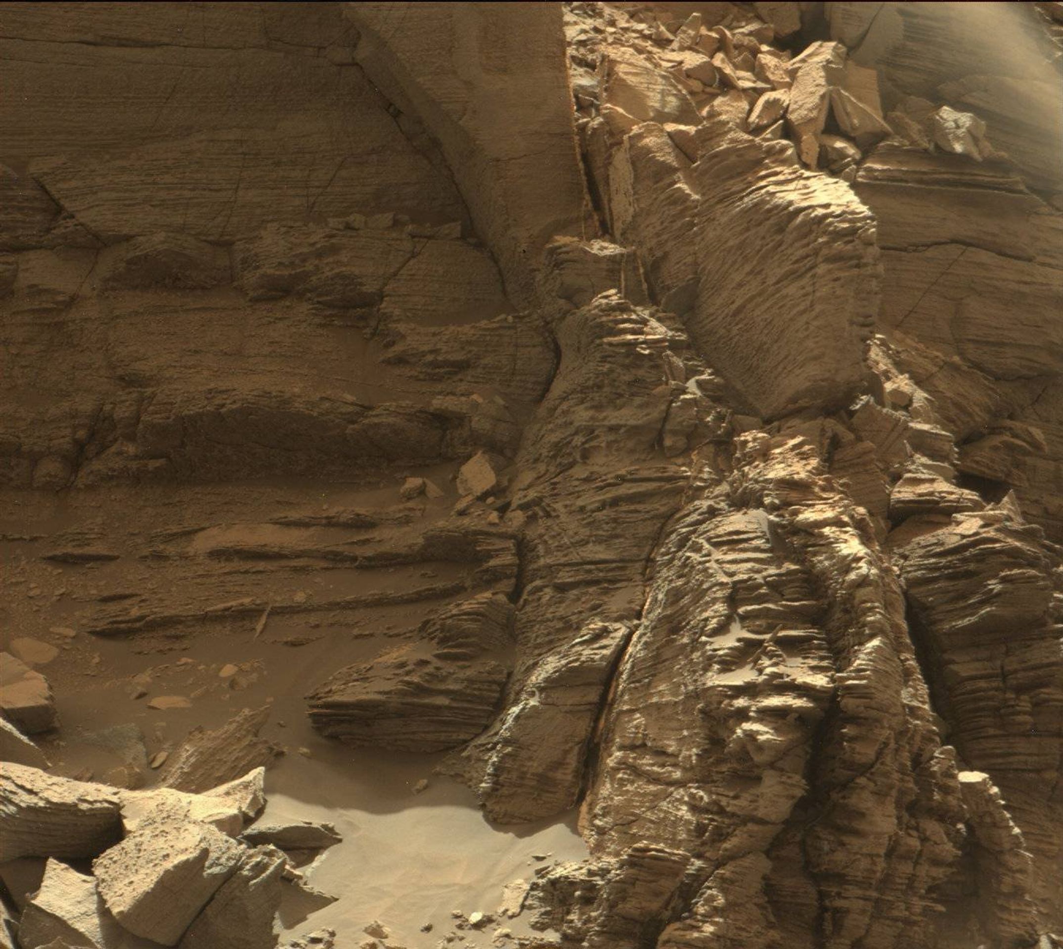 Písečné formace u Mount Sharp na Marsu - GALERIE: Úžasné snímky písečných formací na Marsu (2/5)