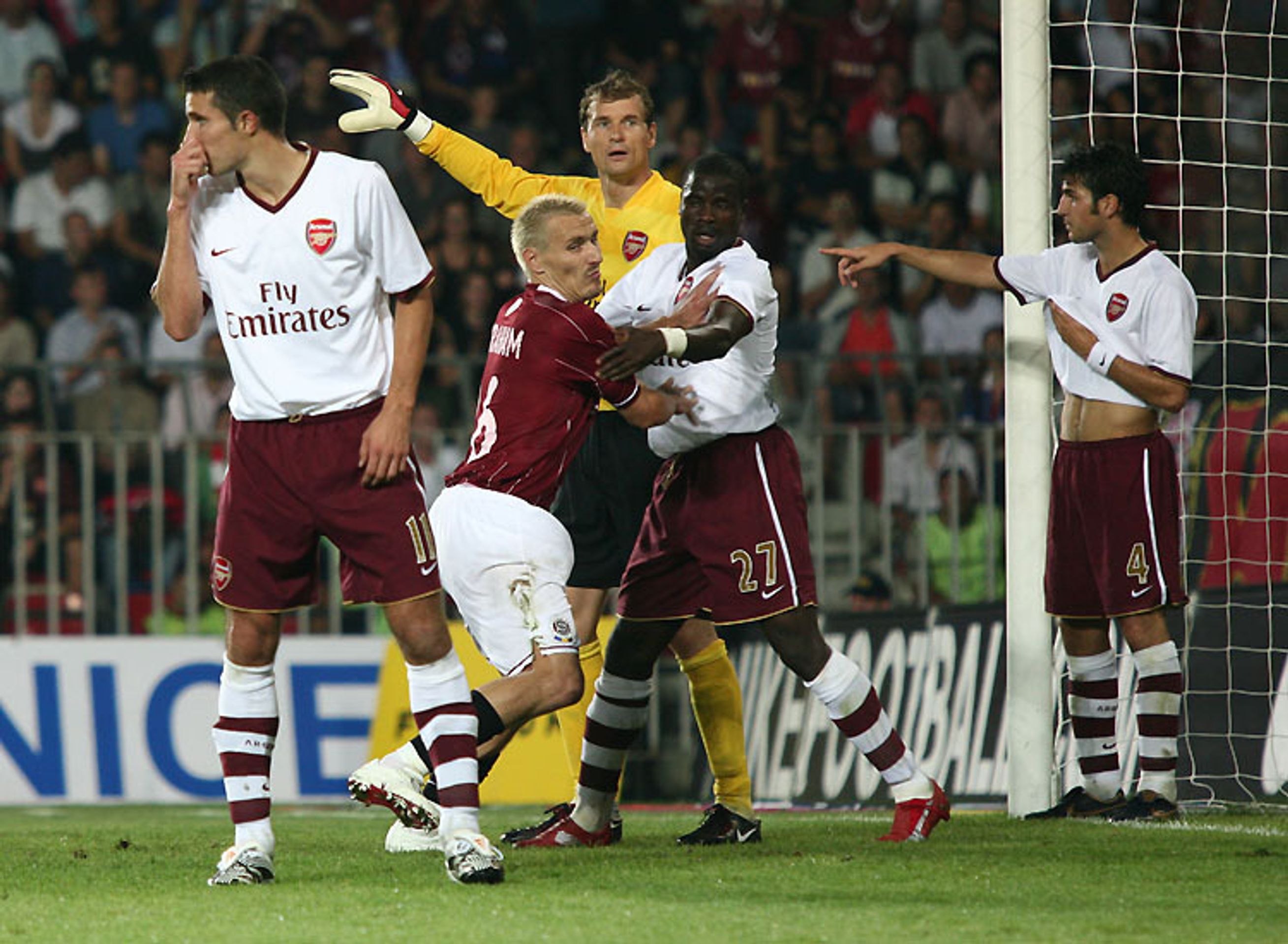 AC Sparta Praha - Arsenal FC 0:2 - Arsenal na Spartě spasil až Fabregas (4/10)
