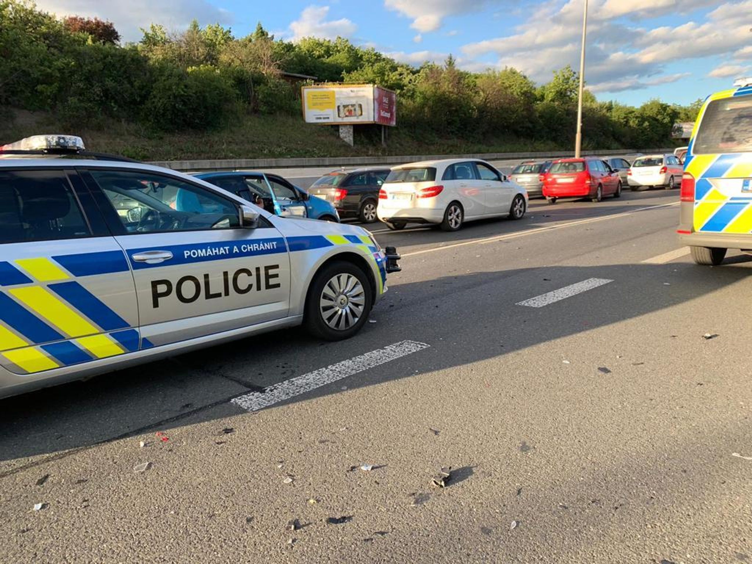 Tragická nehoda v Praze skončila smrtí policisty - 3 - GALERIE: Tragická nehoda v Praze skončila smrtí policisty (3/6)
