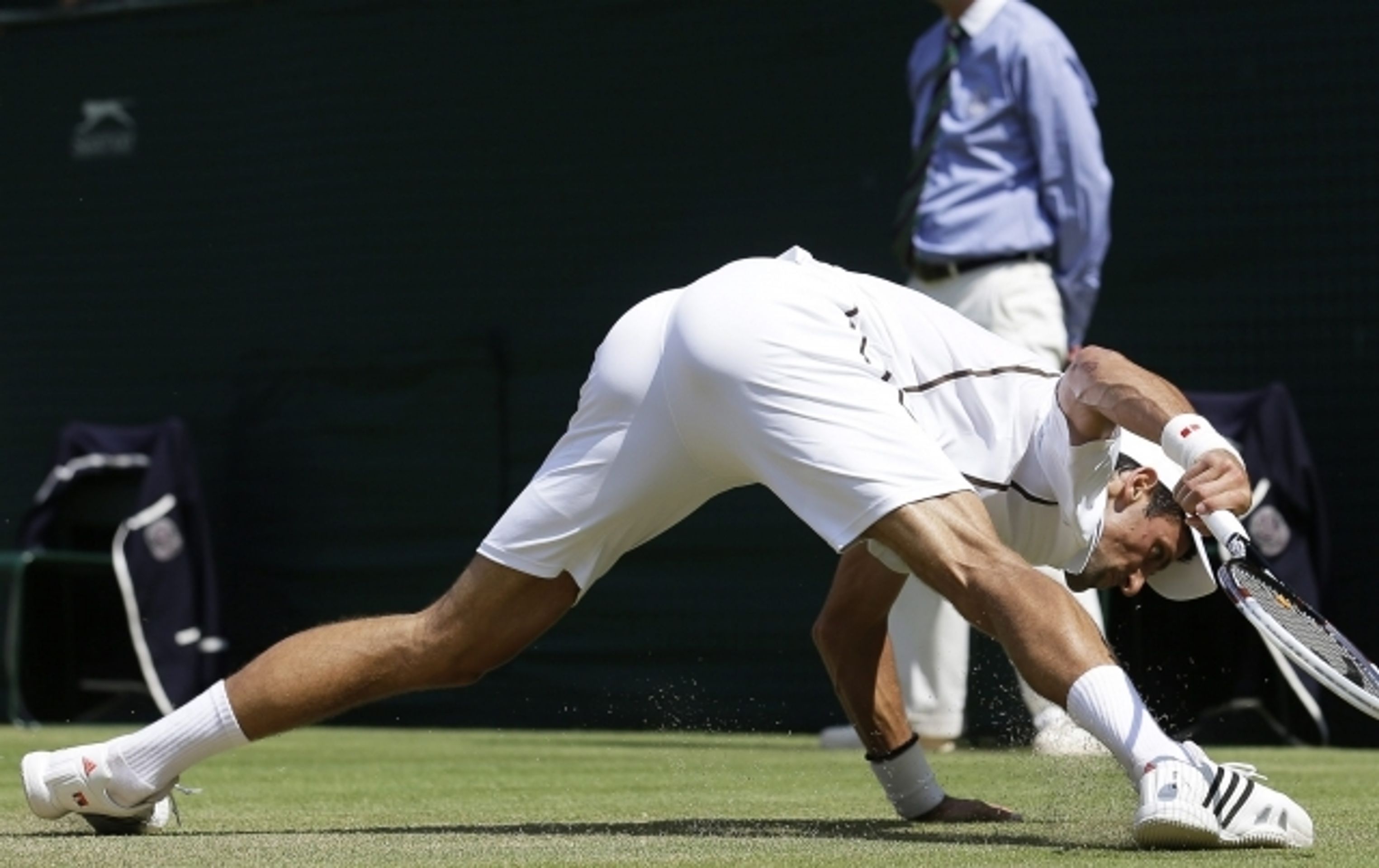 Finale Wimbledonu - hra - 21 - GALERIE: Andy Murray porazil ve finále Wimbledonu Novaka Djokoviče (4/24)