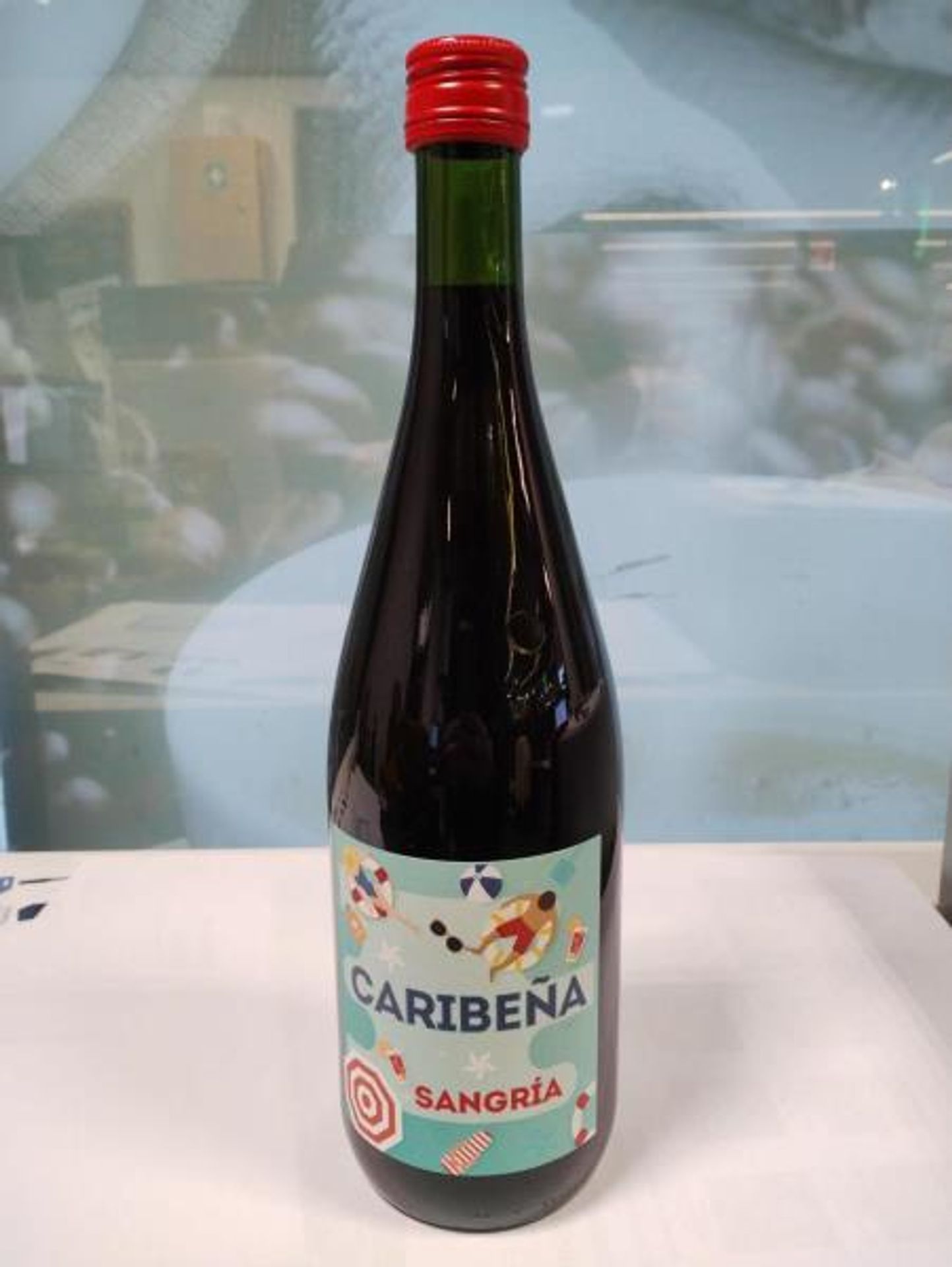 Caribeña Sangría, aromatizovaný vinný nápoj ze Španělska, alk. 7 % obj (1) - Závadné potraviny (6/8)