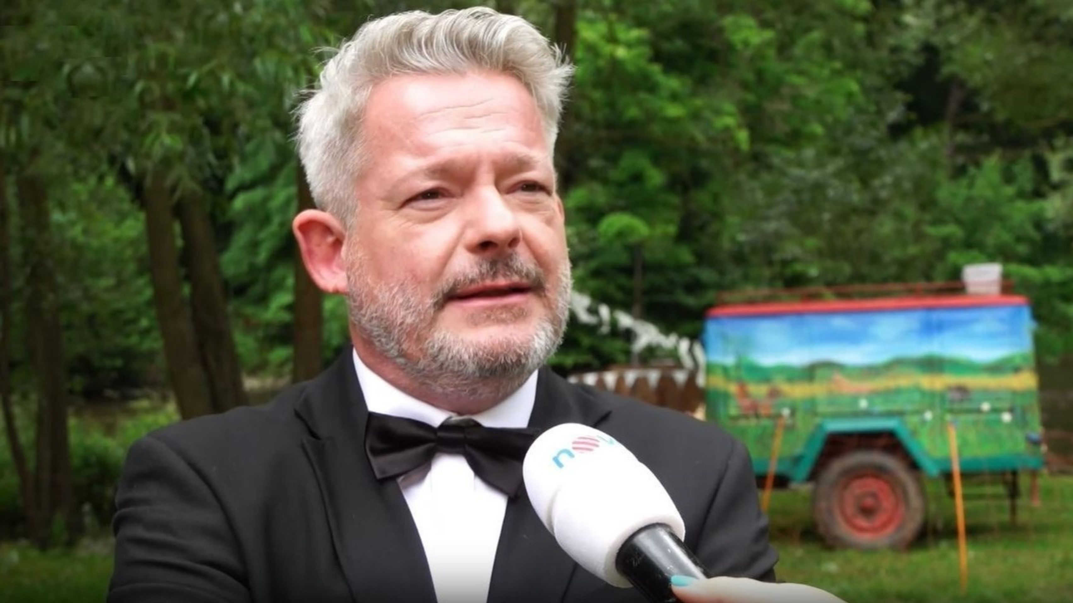 Aleš Háma - Celebrity o cenách energií (7/8)