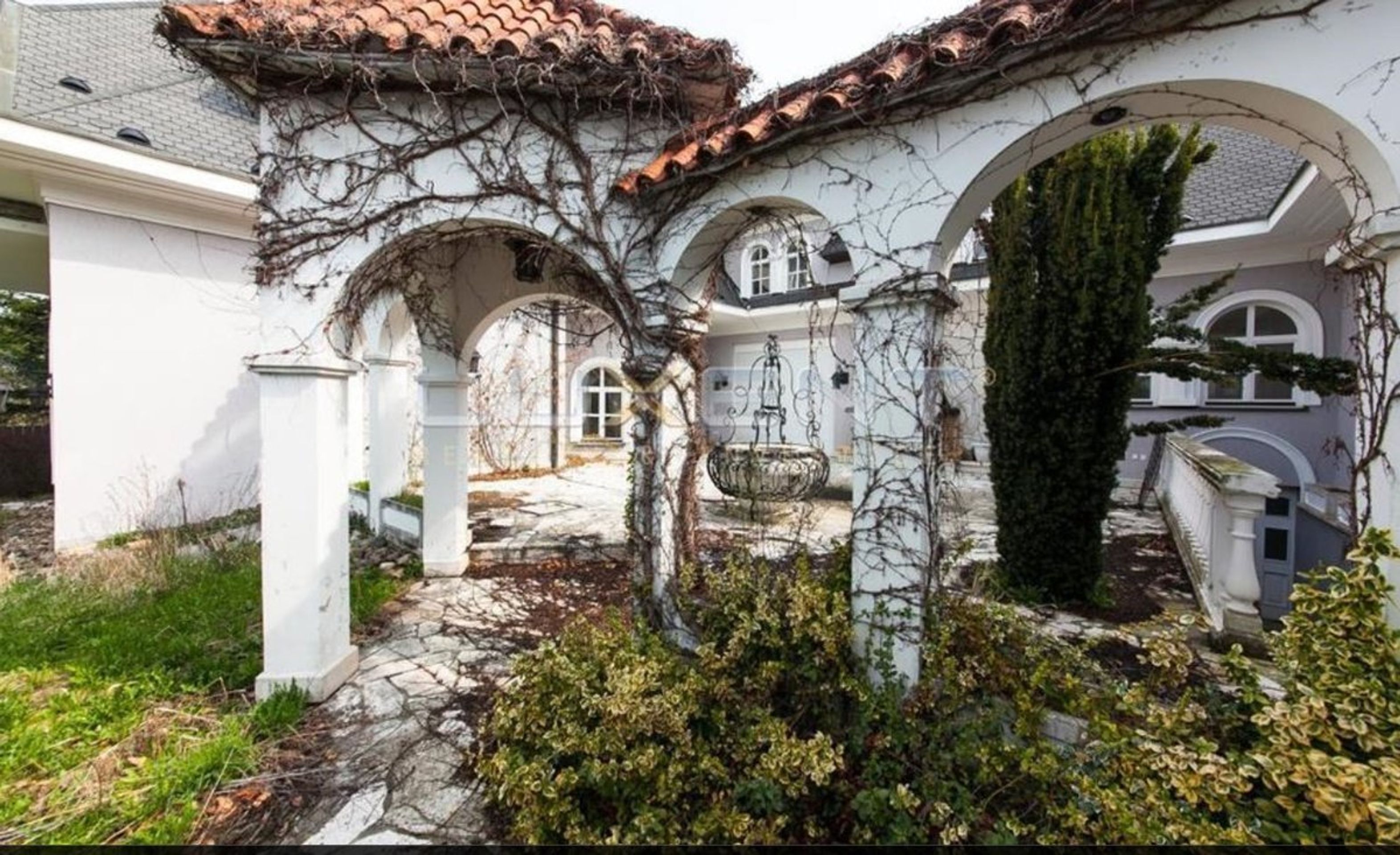 Vila zmizelého Moťovského - 3 - GALERIE: Vila zmizeleého podnikatele Moťovského (3/9)