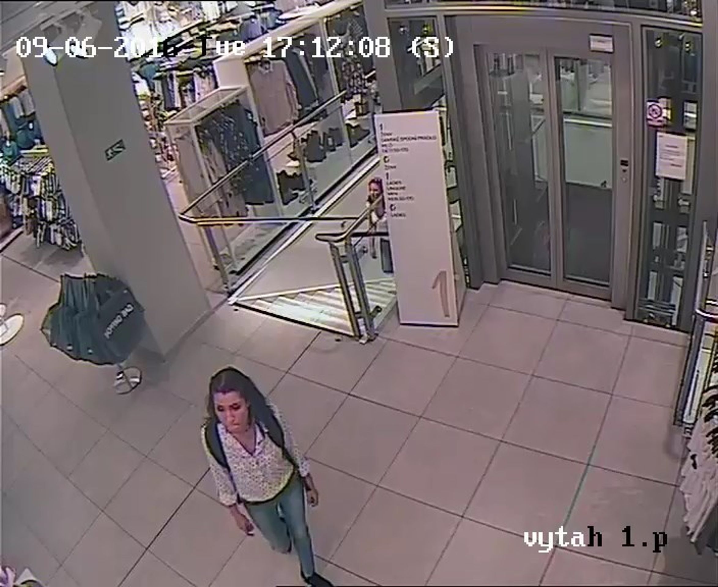 Krádež na pražském Zličíně - 1 - GALERIE: Krádež na pražském Zličíně (1/4)