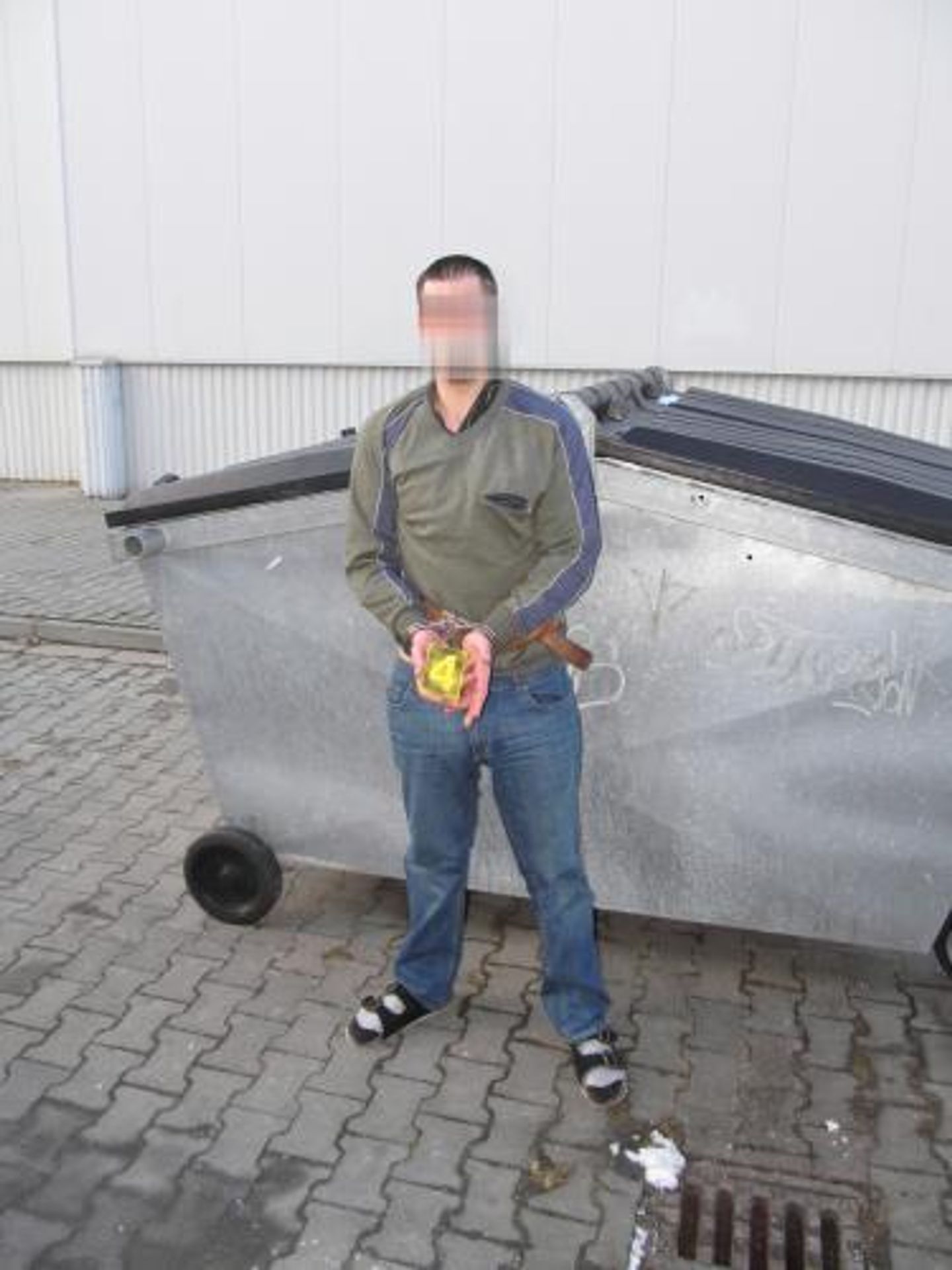 Muž, který boxerem přepadl ženu - 4 - GALERIE - Muž, který boxerem přepadl ženu (4/7)