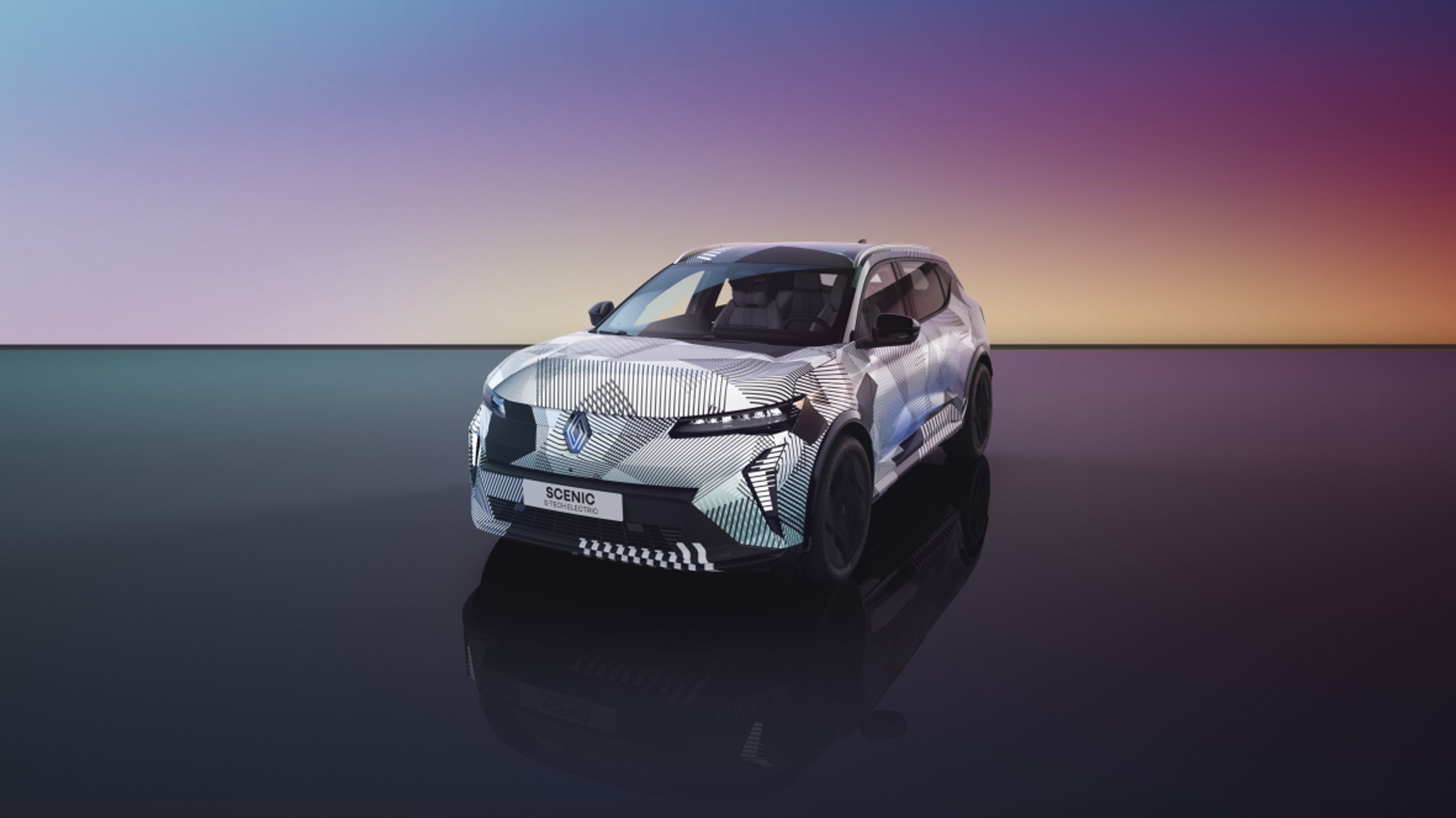 Scénic E-Tech Electric - Nový Renault  Scénic E-Tech Electric s minimálním maskováním (7/8)