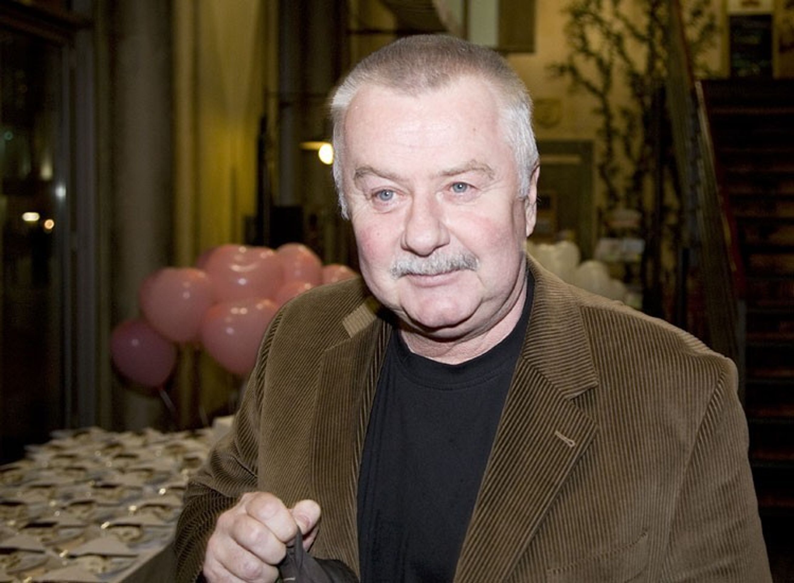Ladislav Potměšil, který v Ordinaci hraje doktora Aleše Čížka. - Jak "Ordinace" slavila Valentýna - video (4/12)