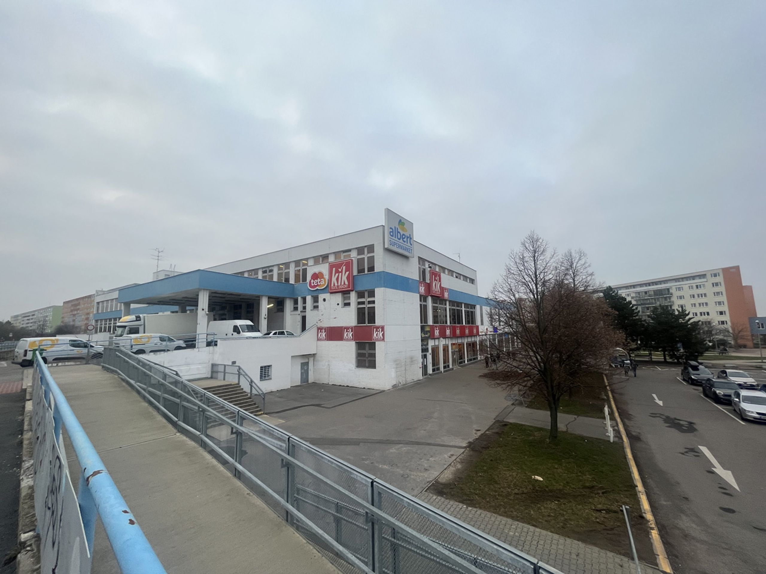 Veronske namesti, Praha 15 (3) - Veronské náměstí v Praze (6/7)