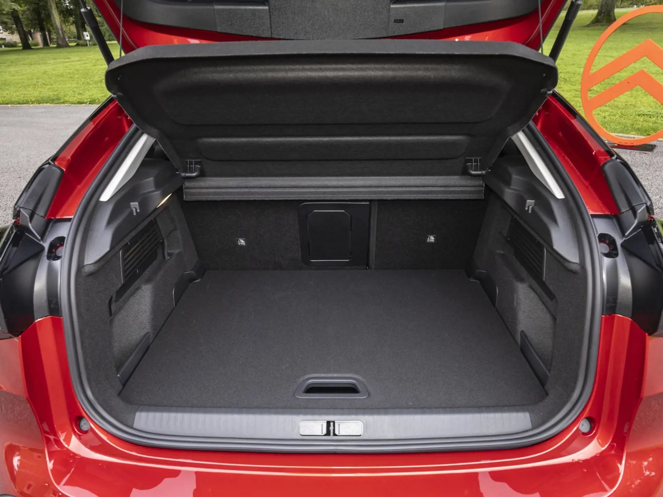 Citroëny C4 a C4 X - Citroëny C4 a C4 X (4/14)