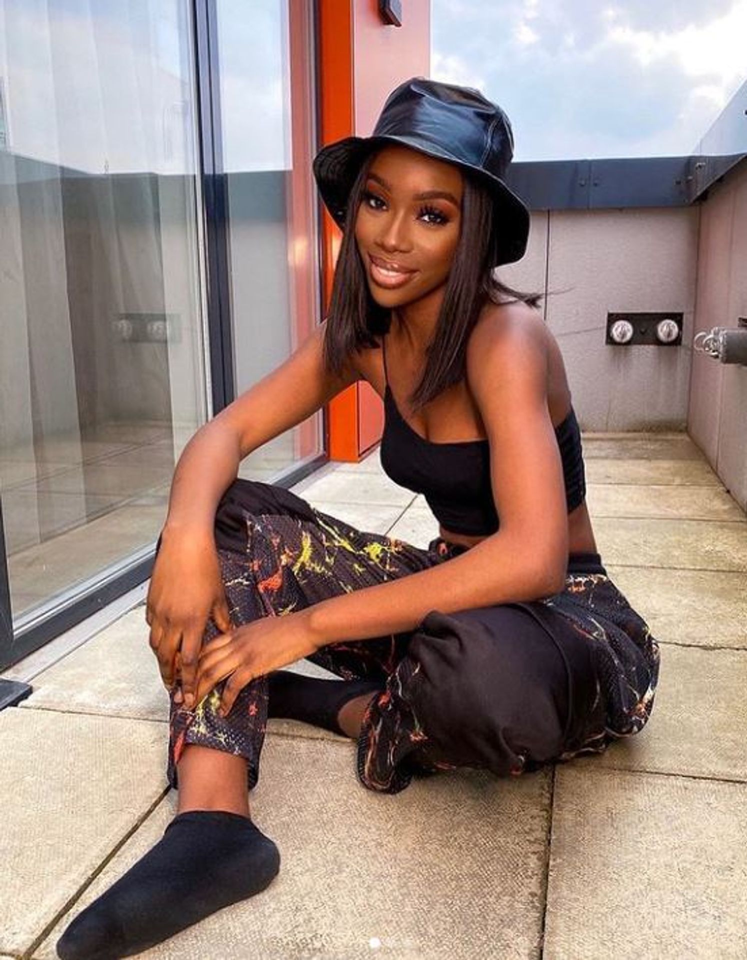 LOVE ISLAND (Holky) - Yewande - GALERIE: LOVE ISLAND (Holky) (25/25)