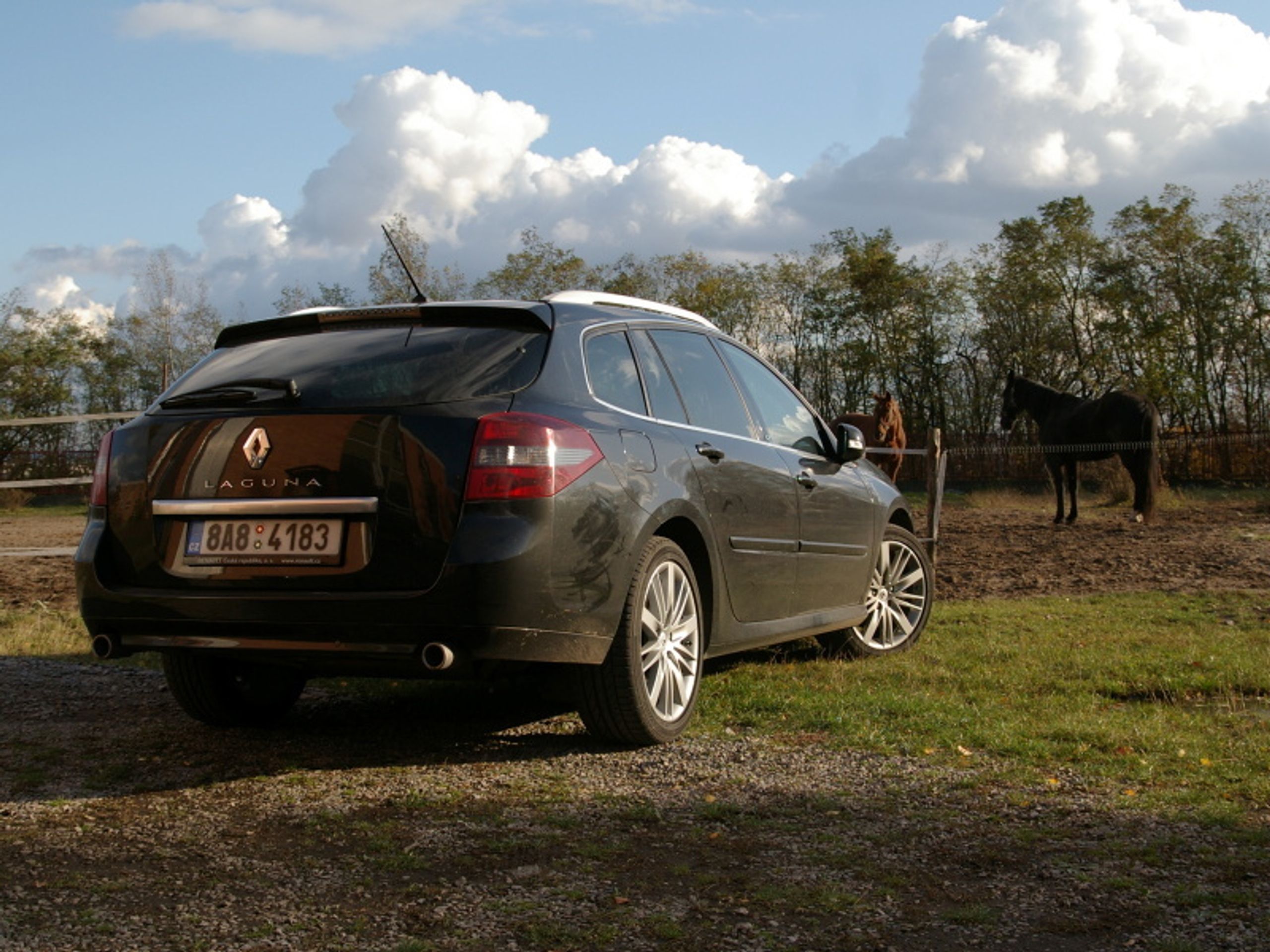Renault Laguna GT - GALERIE Renault Laguna GT (1/8)