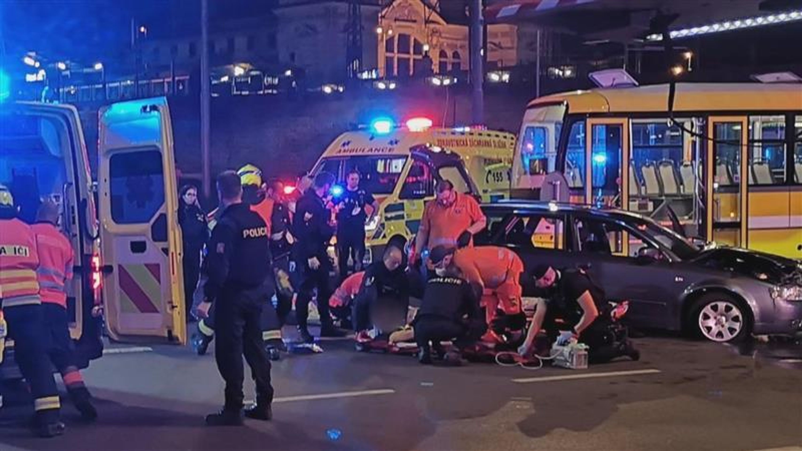Srážka auta a tramvaje - 2 - GALERIE: Srážka auta a tramvaje (5/6)