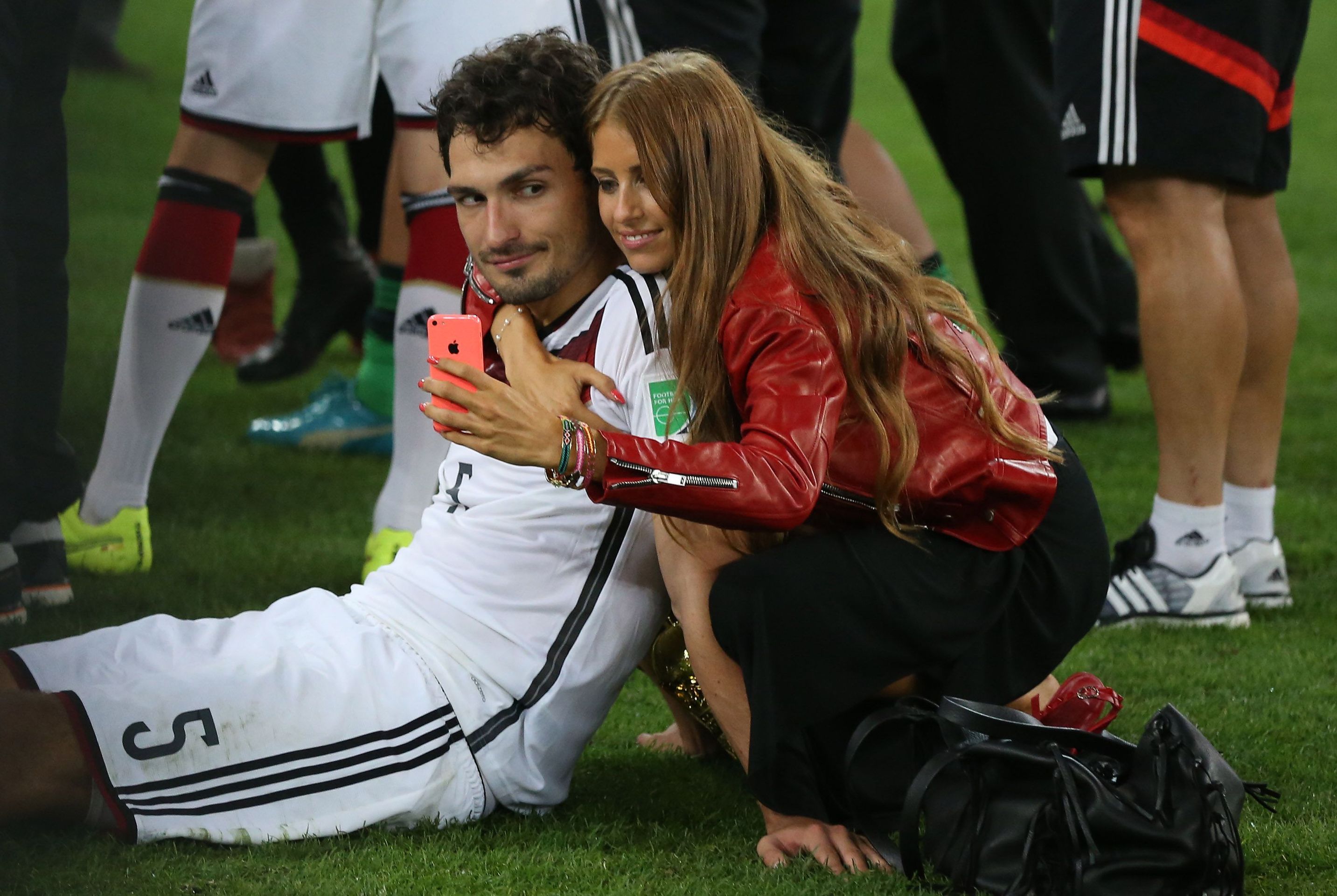 Partnerky německých fotbalistů - 3 - GALERIE: Krásky německých fotbalistů (3/17)