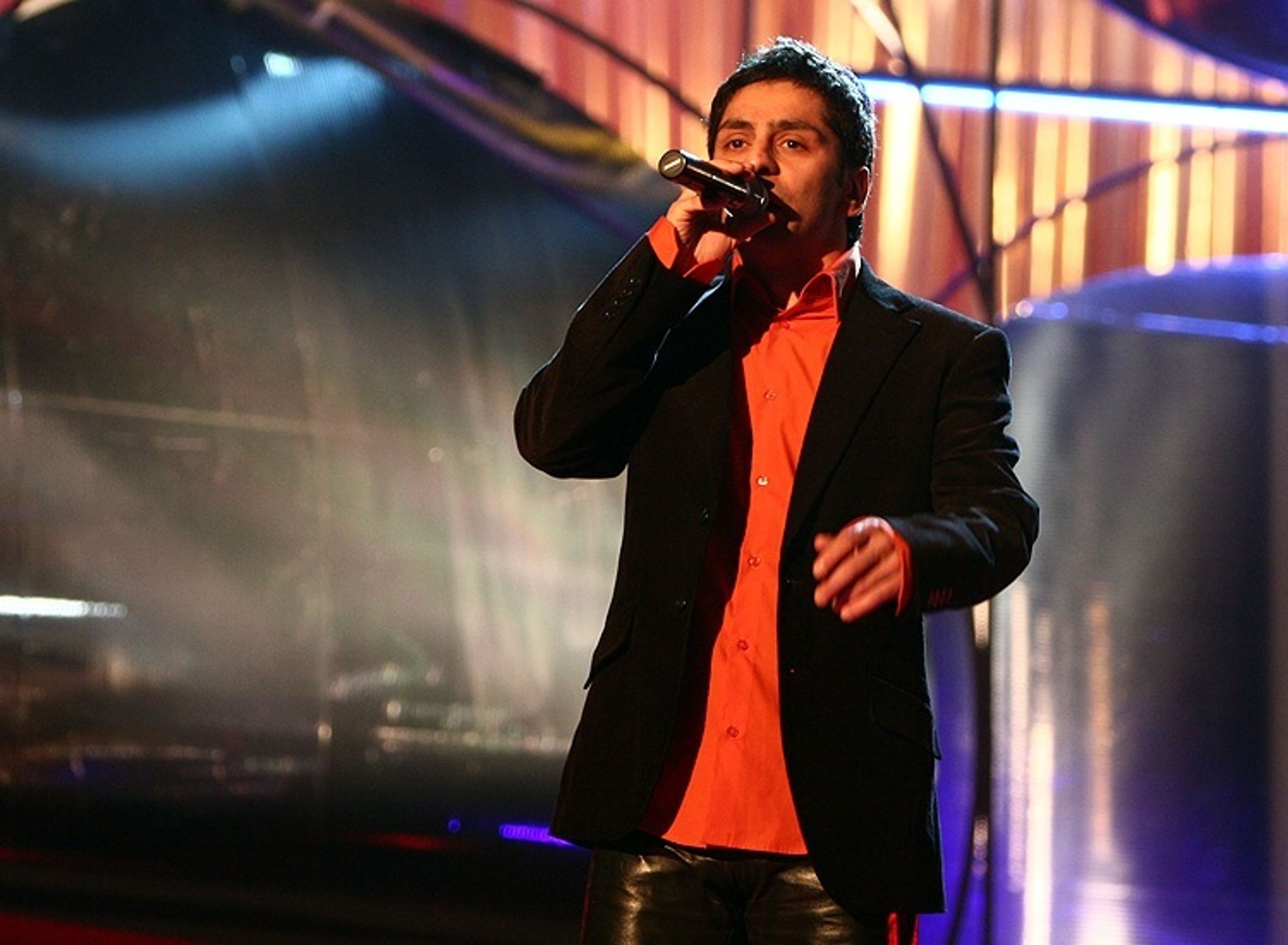 Finále TýTý: Přijel zazpívat i vítěz druhé řady soutěže Česko hledá SuperStar Vlasta Horváth.  - TýTý 2006: John šlape na paty Karlu Gottovi (5/12)