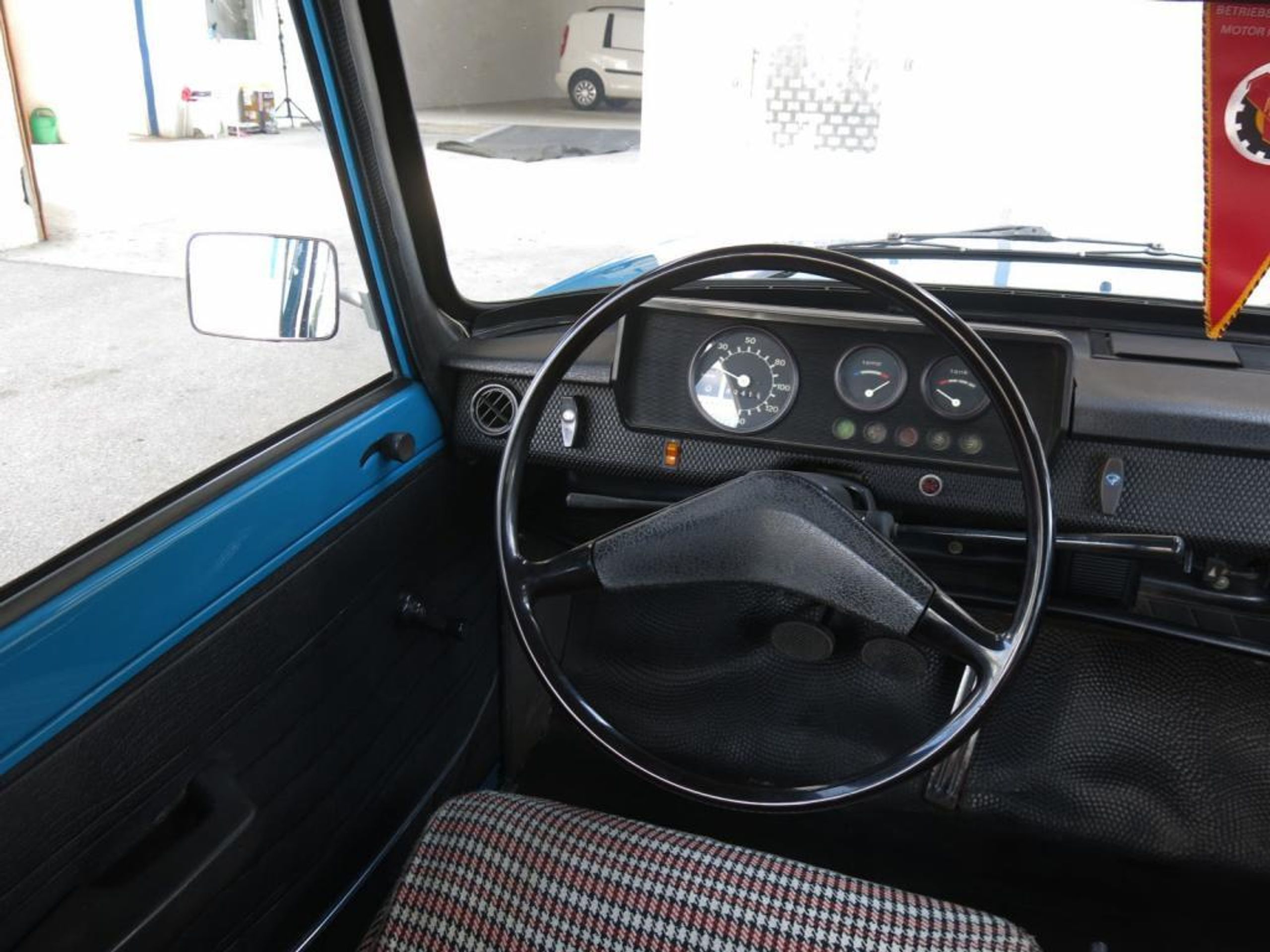 Wartburg 353 z roku 1974 - 15 - Fotogalerie: Wartburg 353 z roku 1974 (6/9)