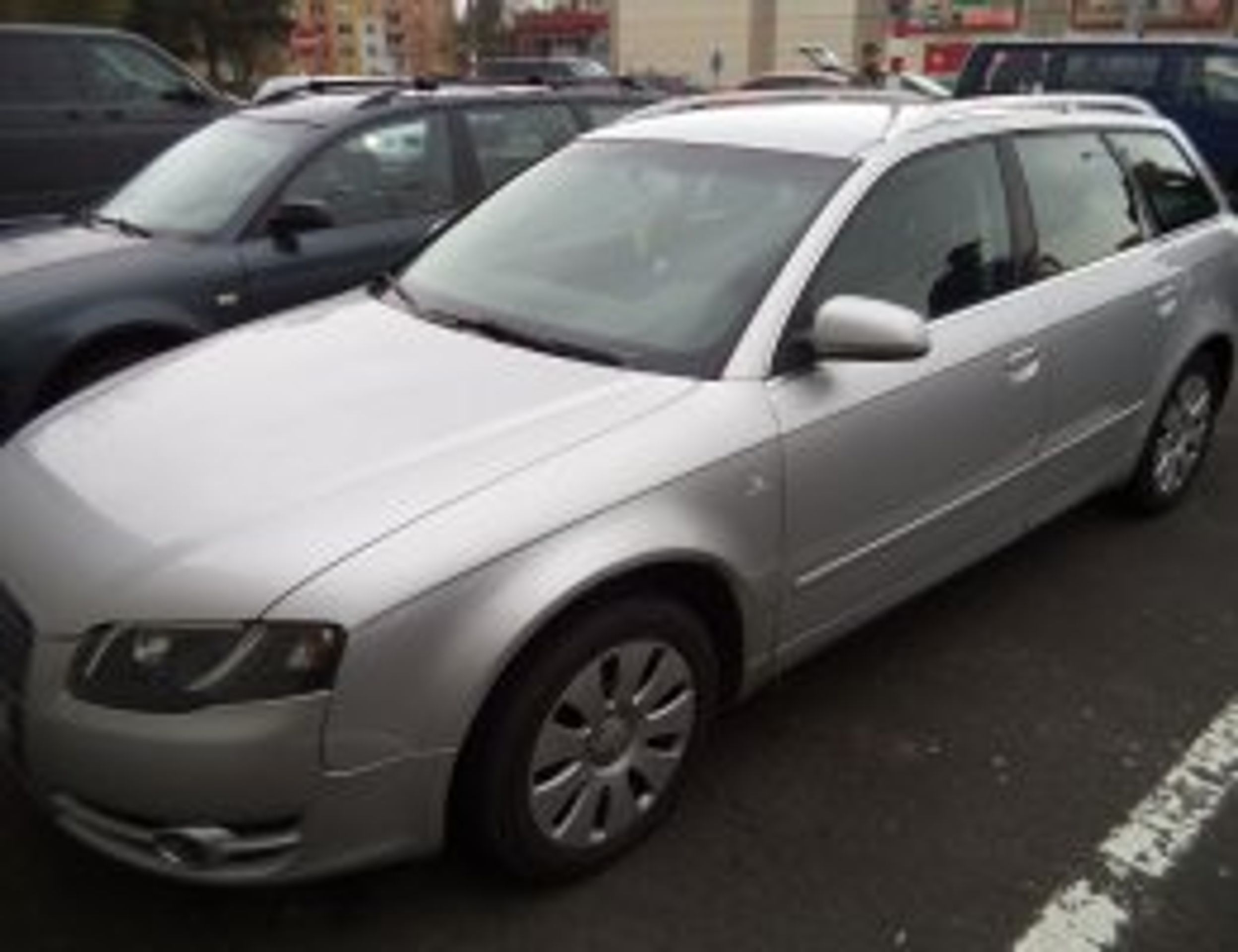 Audi A4 Avant 2.0 TDI - Nejnižší podání 36 000 kč - GALERIE: Dražba vozů (2/15)