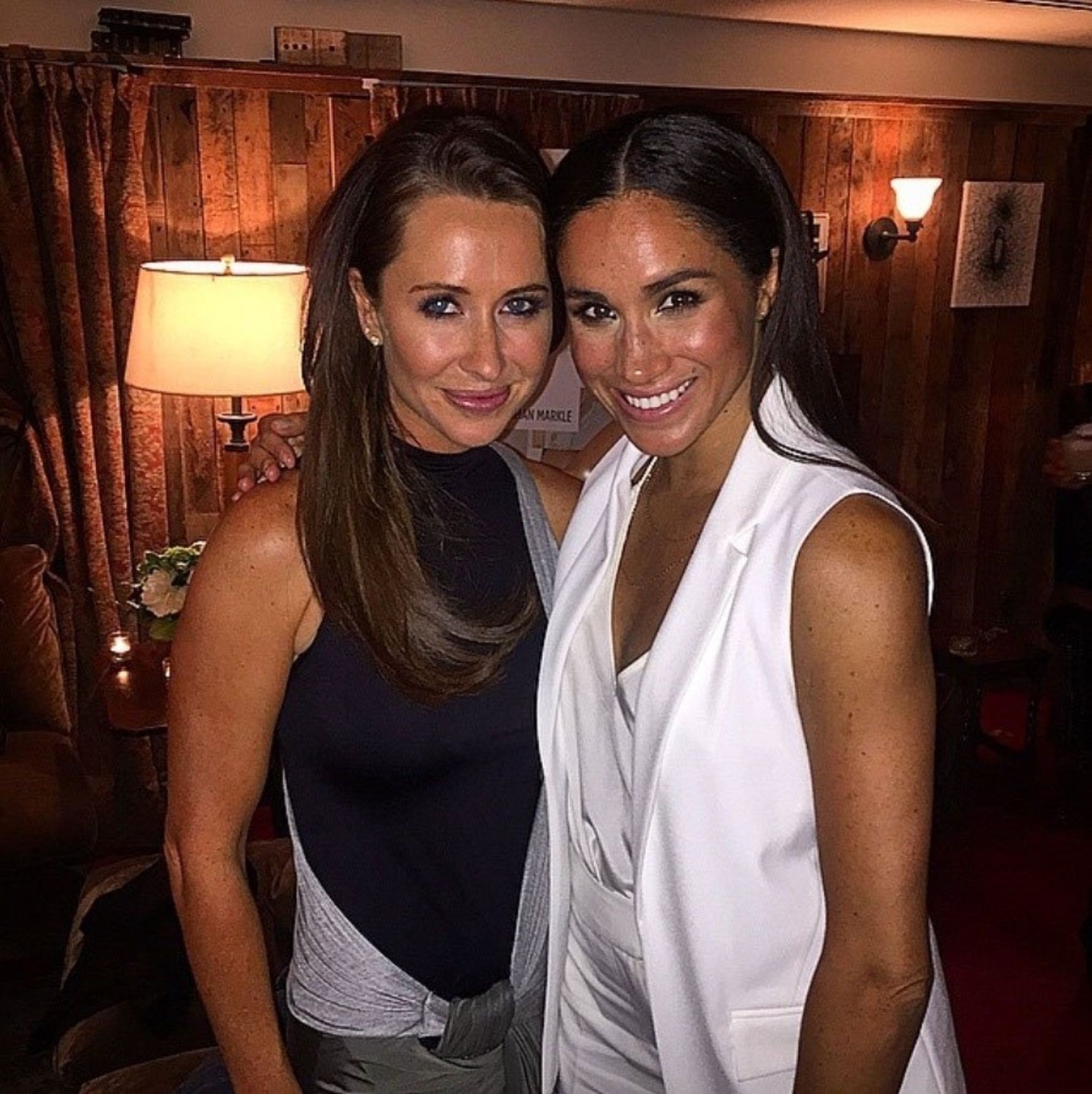 Jessica Mulroney - GALERIE: Slavní na svatbě Harryho a Meghan (11/14)