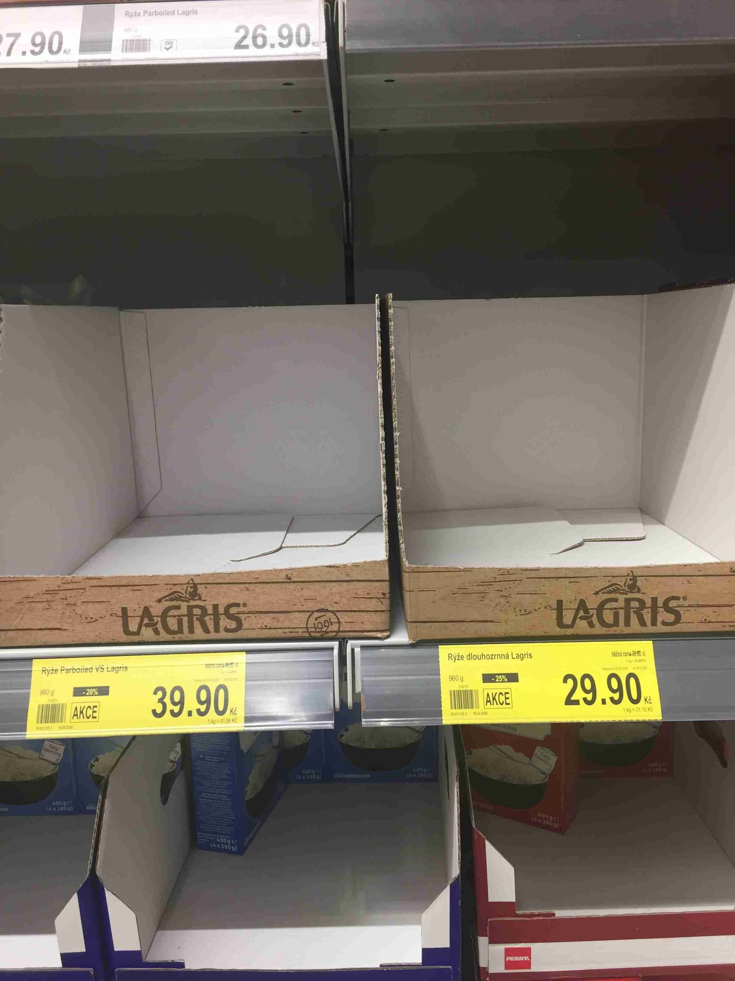Prázdné regály: Penny v Jablonci nad Nisou - GALERIE: Prázdné regály obchodů v ČR (8/12)