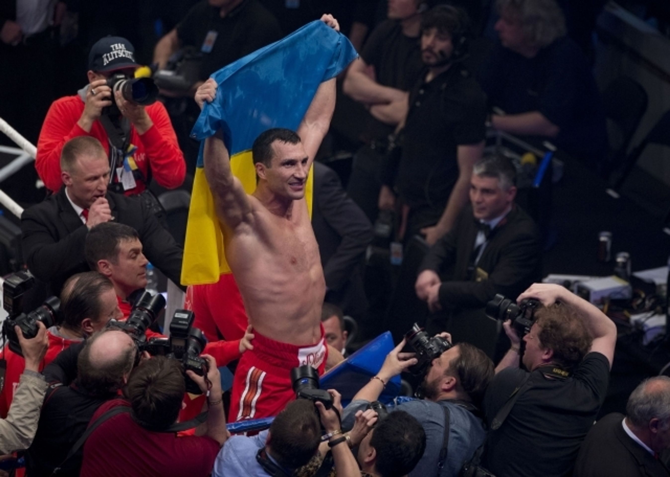 Vladimir Kličko vs Alex Leapai - 3 - GALERIE: Vladimir Kličko vs Alex Leapai (14/15)