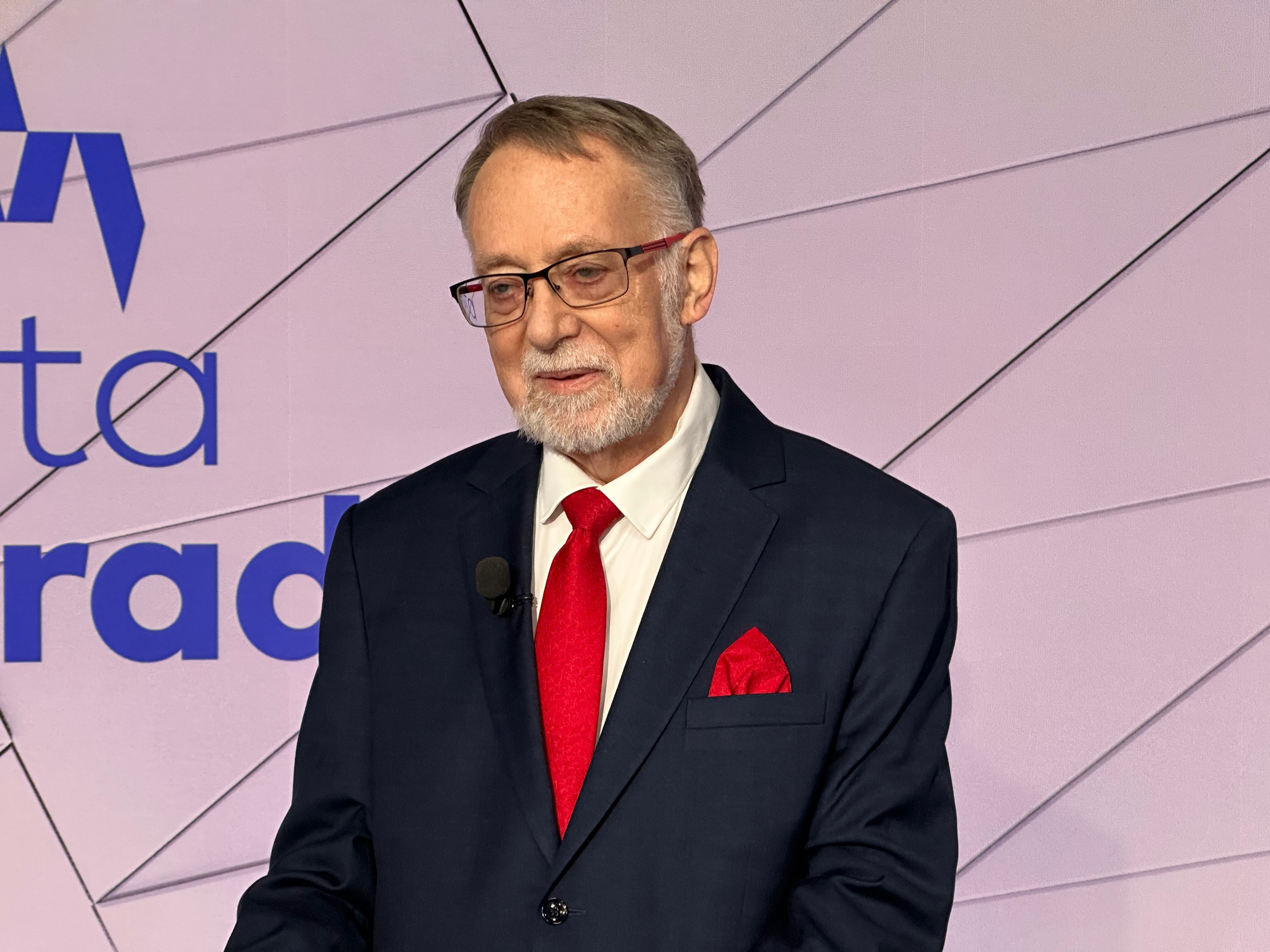 Jaroslav Bašta - Debata kandidátů (4/9)