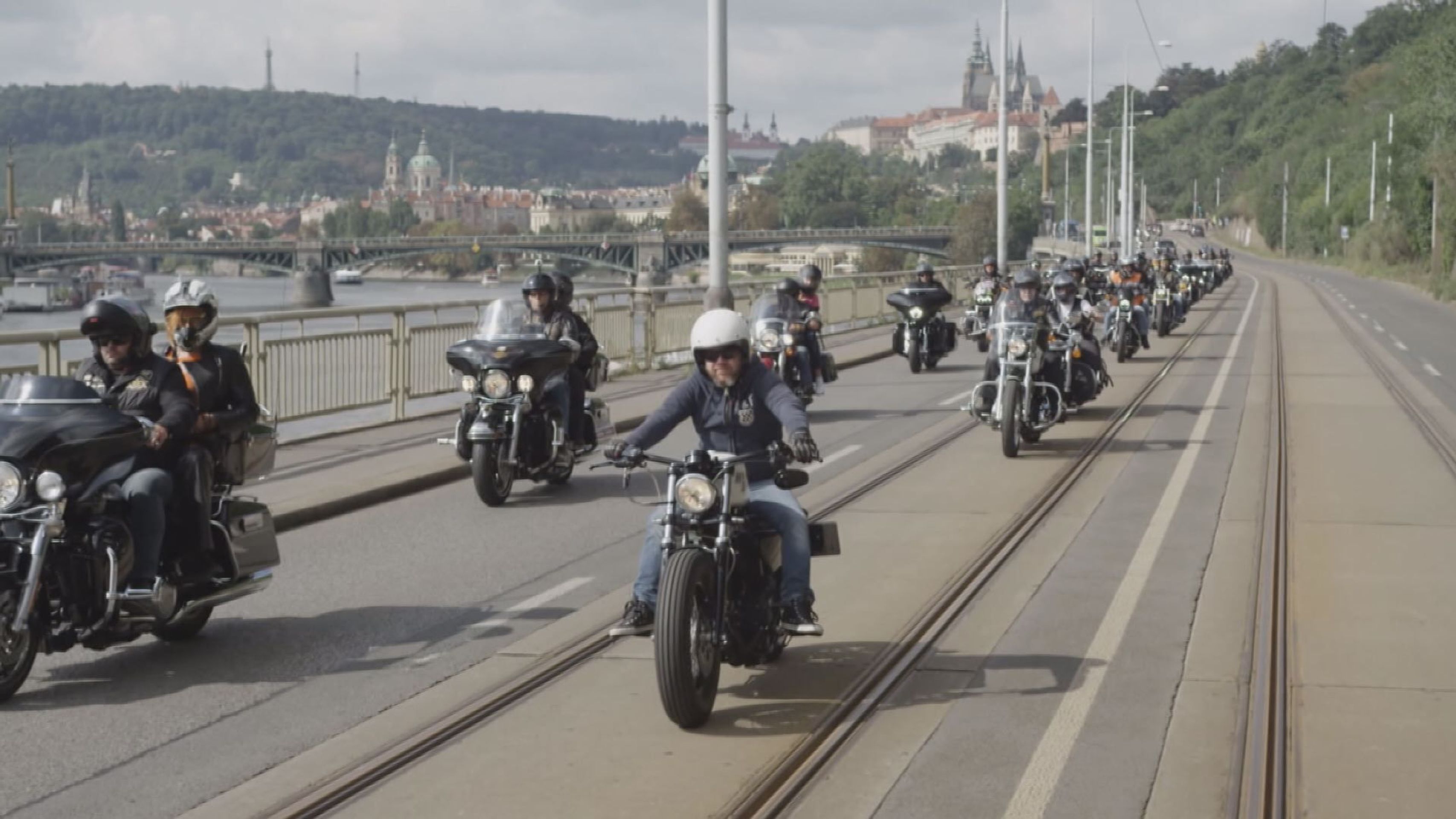 Sraz motorkářů Harley Davidson v Praze - 1 - GALERIE: Harley Davidson v Praze (7/8)