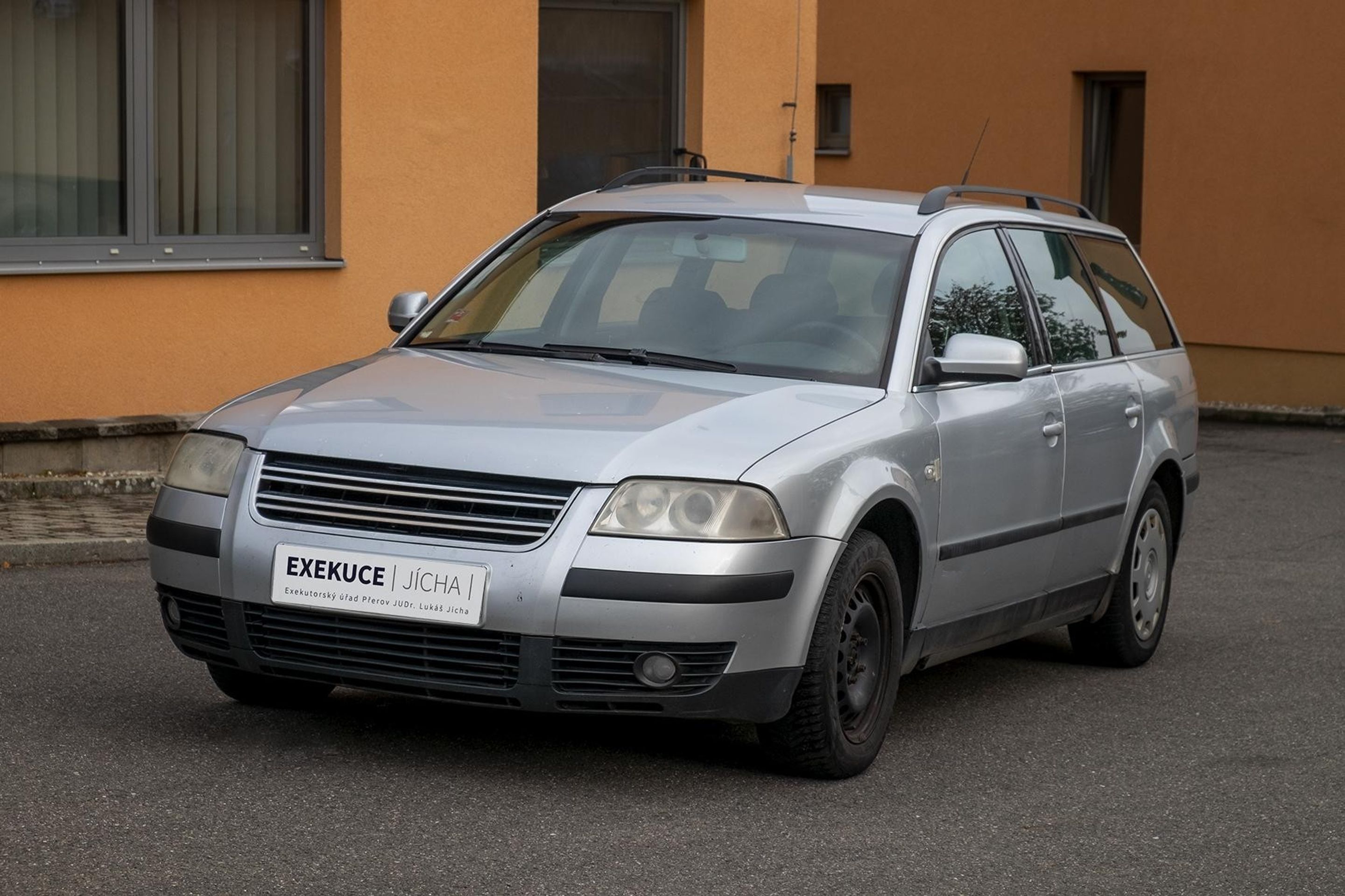 Dražba vozidel - VW Passat Variant (nafta) - GALERIE: Dražba vozidel (5/20)
