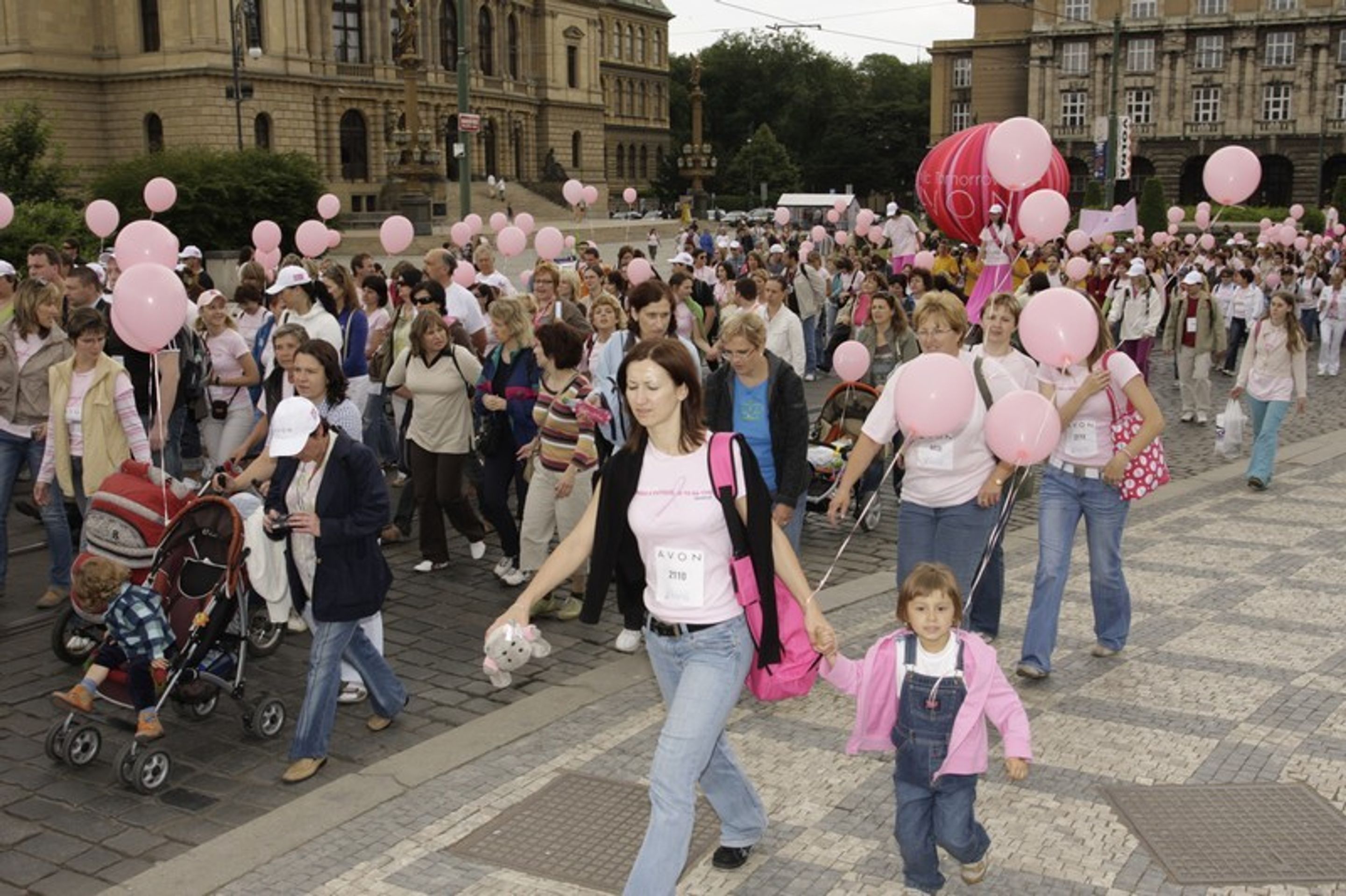 Avon - Avon pochod proti rakovině prsu (4/11)