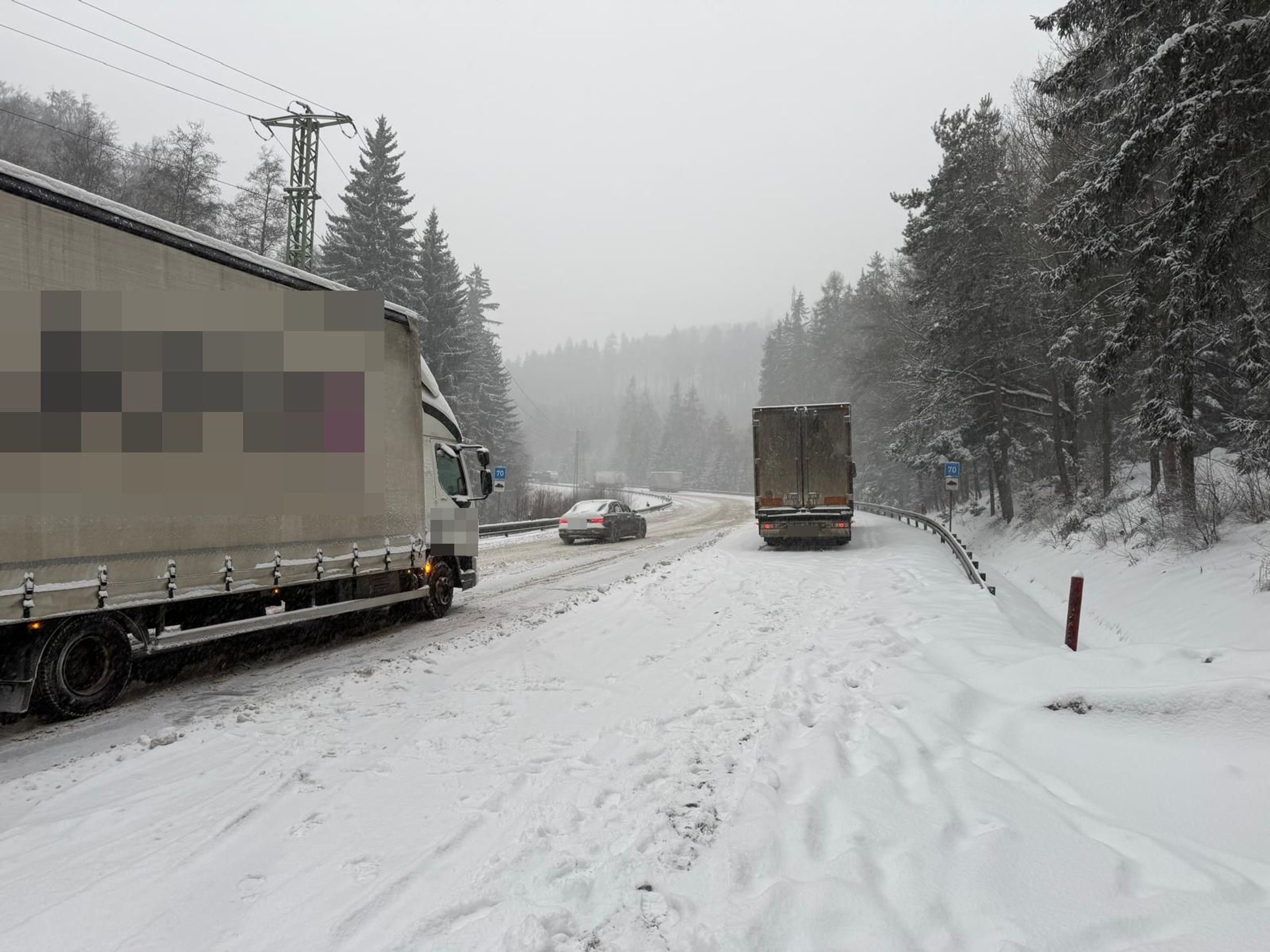 Dopravní situace v Karlovarském kraji - Dopravní situace v Česku 9. 1. 2026 (33/55)