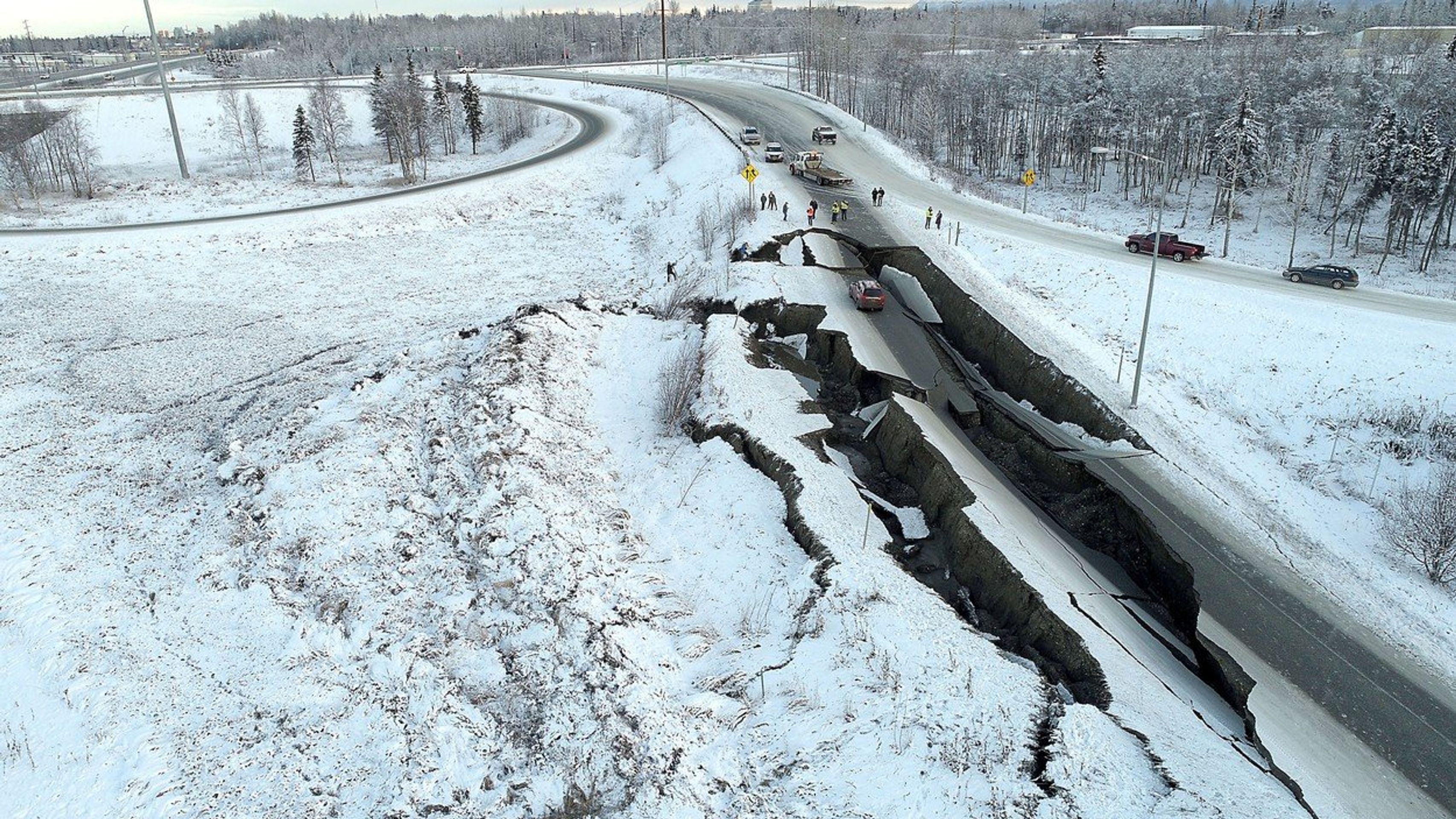 Zemětřesení na Aljašce - 1 - GALERIE: Aljašku zasáhlo zemětřesení (2/5)